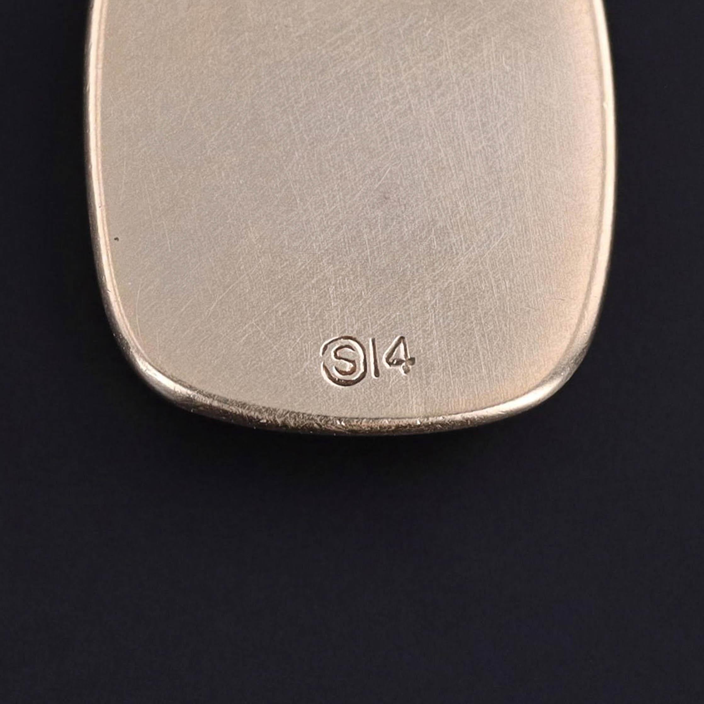 Quadrato Ciondolo antico di lapis a mezzaluna in oro 14k in vendita