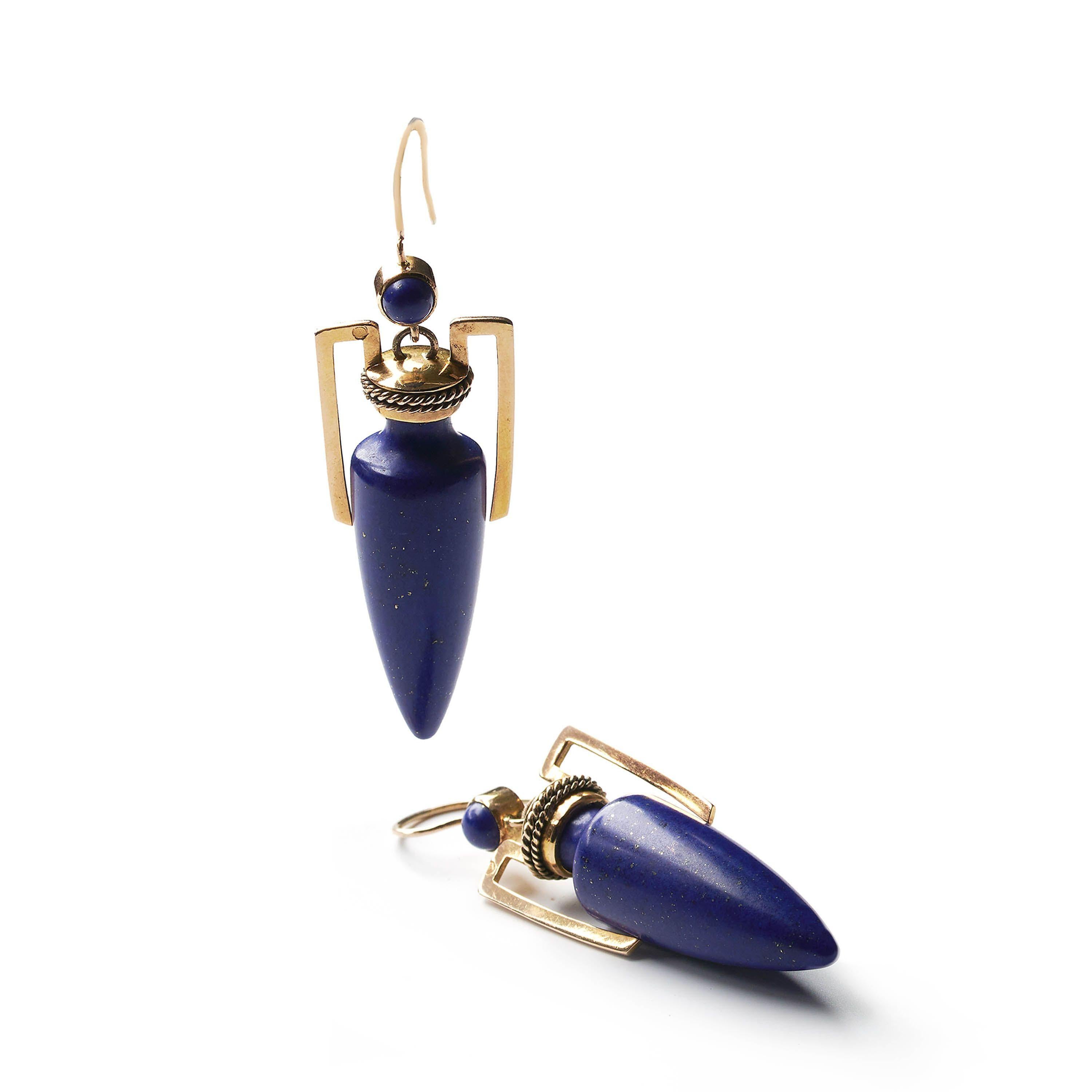 Antique Lapis Lazuli and Gold Amphora Earrings, Circa 1875 In Good Condition For Sale In London, GB