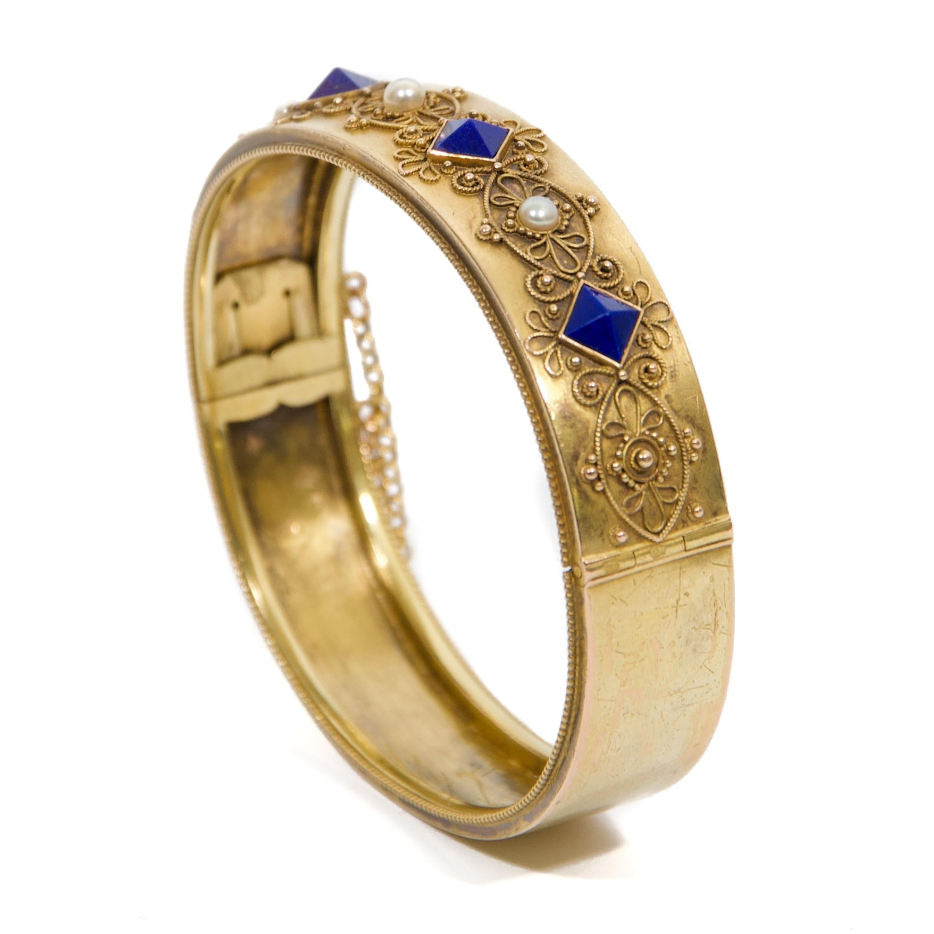 Antique Lapis Lazuli and Pearl 14K Filigree Gold Bracelet In Good Condition For Sale In Rotterdam, NL