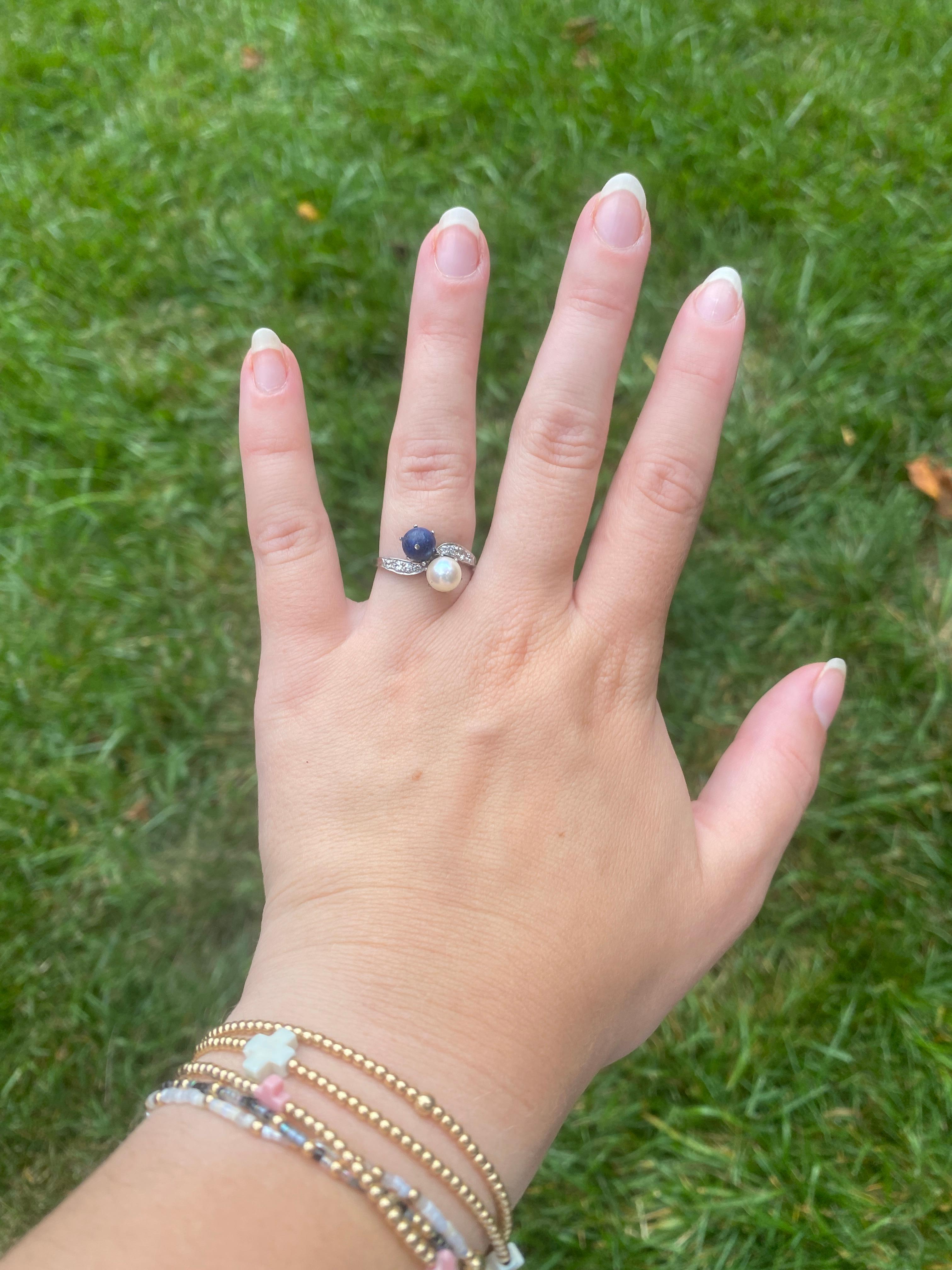 Bague Toi et Moi ancienne en platine, perle et diamants, taille 6,75 Unisexe en vente