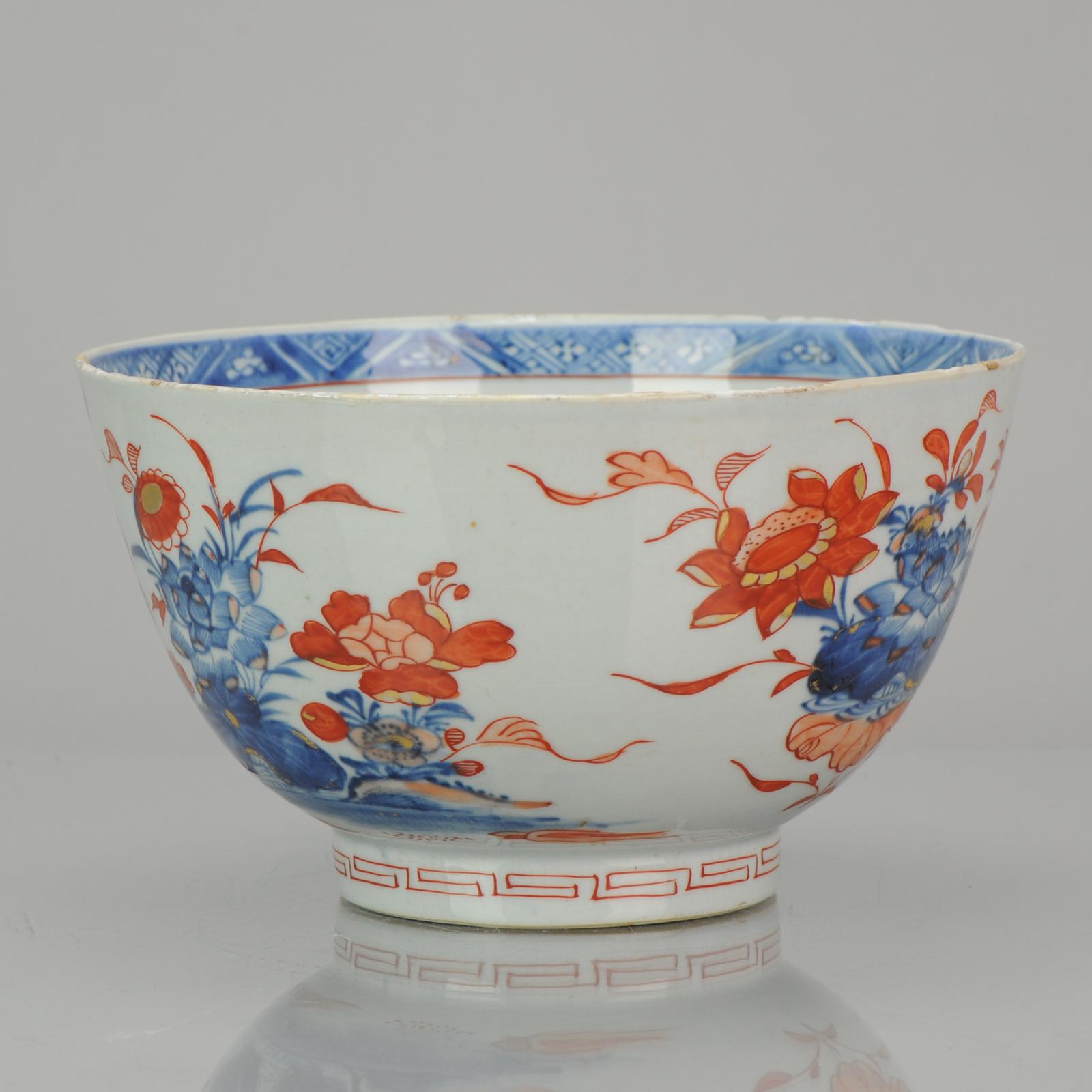 Antique Large 18th Century Chinese Imari Porcelain Kangxi Bowl, Top Quality In Good Condition In Amsterdam, Noord Holland