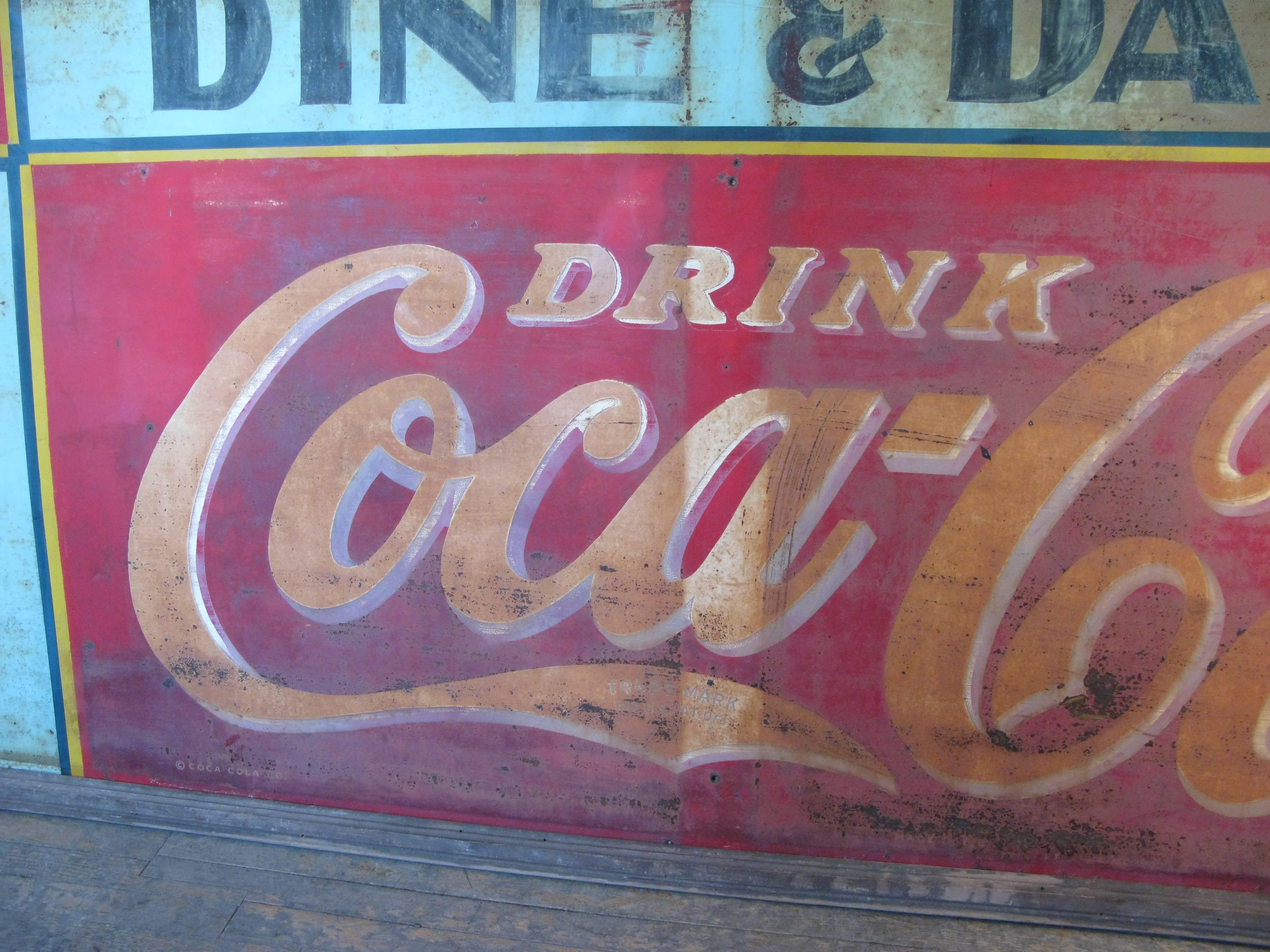 Grande enseigne ancienne de Coca-Cola des années 1940:: peinte à la main:: 