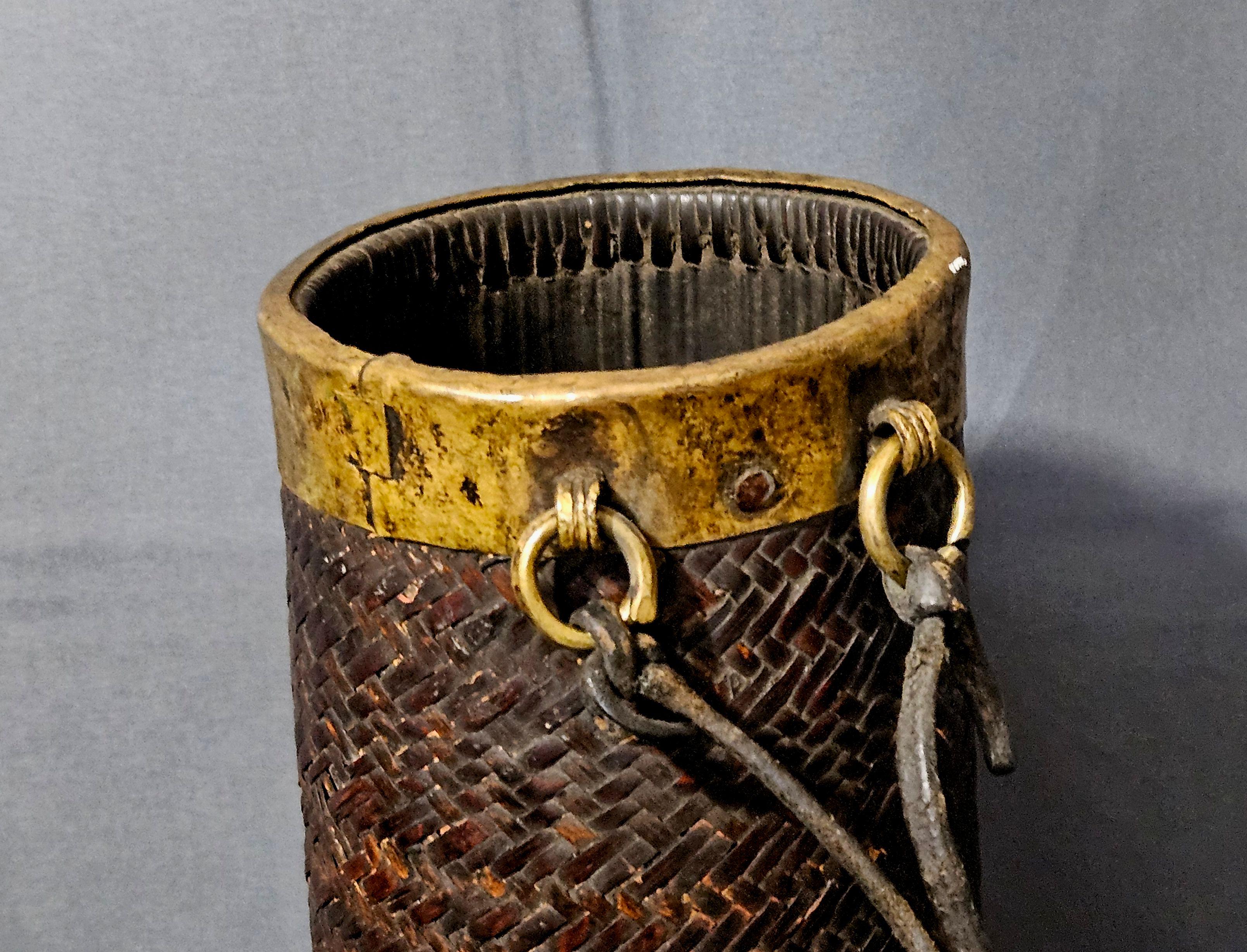 Antigua Cantimplora Samurai Japonesa Grande del Siglo XIX Hecho a mano en venta