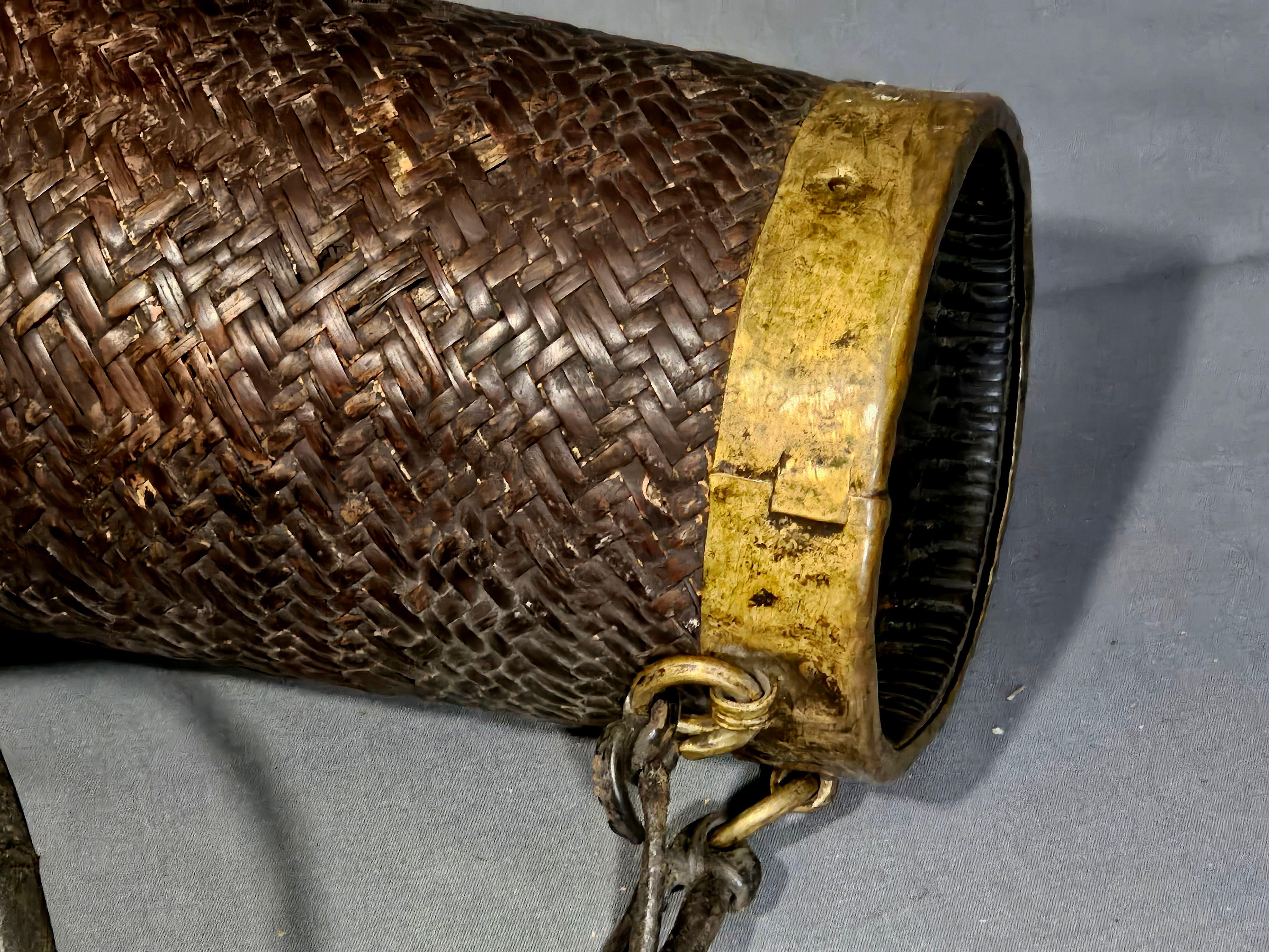 Antigua Cantimplora Samurai Japonesa Grande del Siglo XIX Cobre en venta