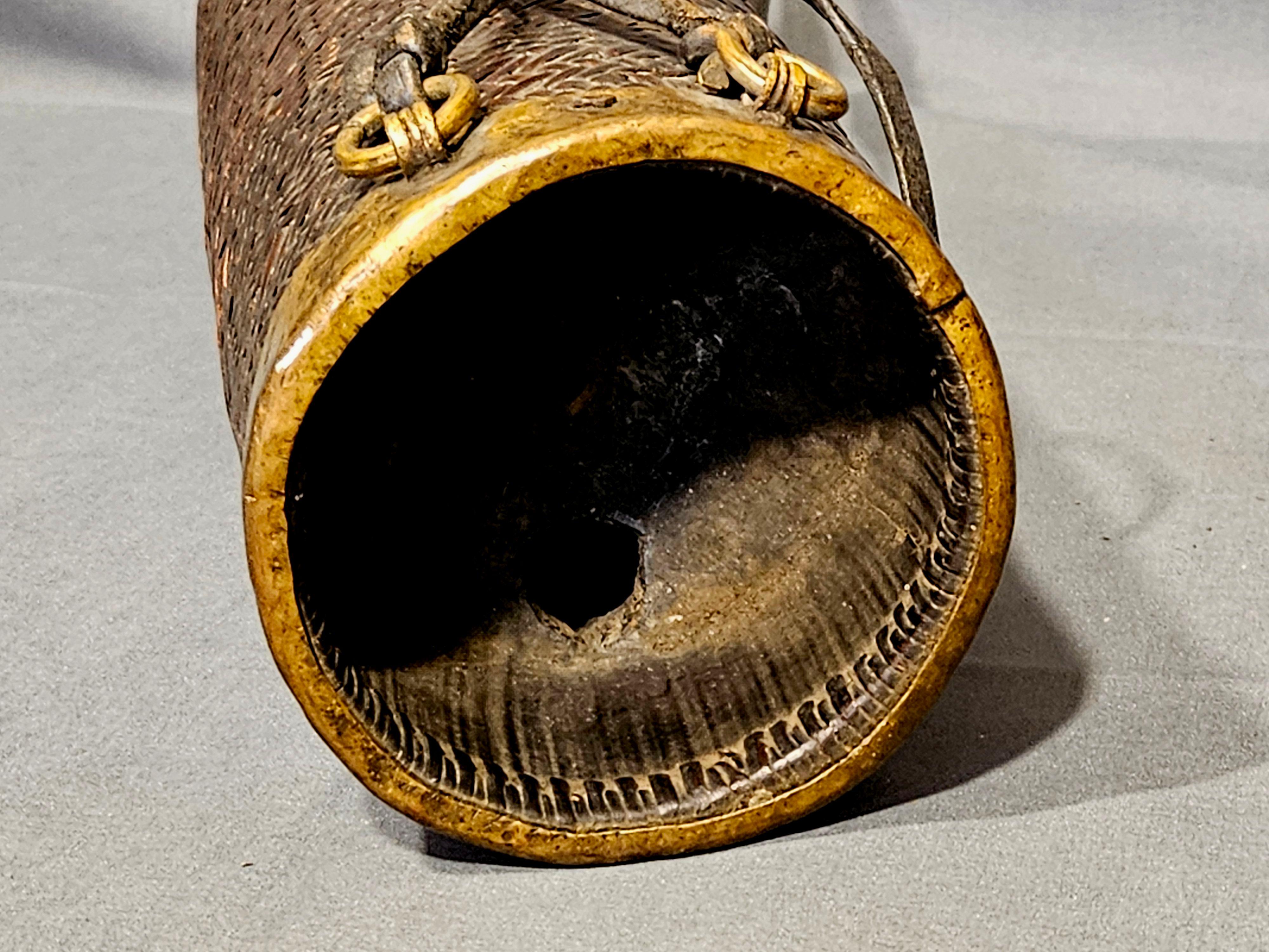Antigua Cantimplora Samurai Japonesa Grande del Siglo XIX en venta 1
