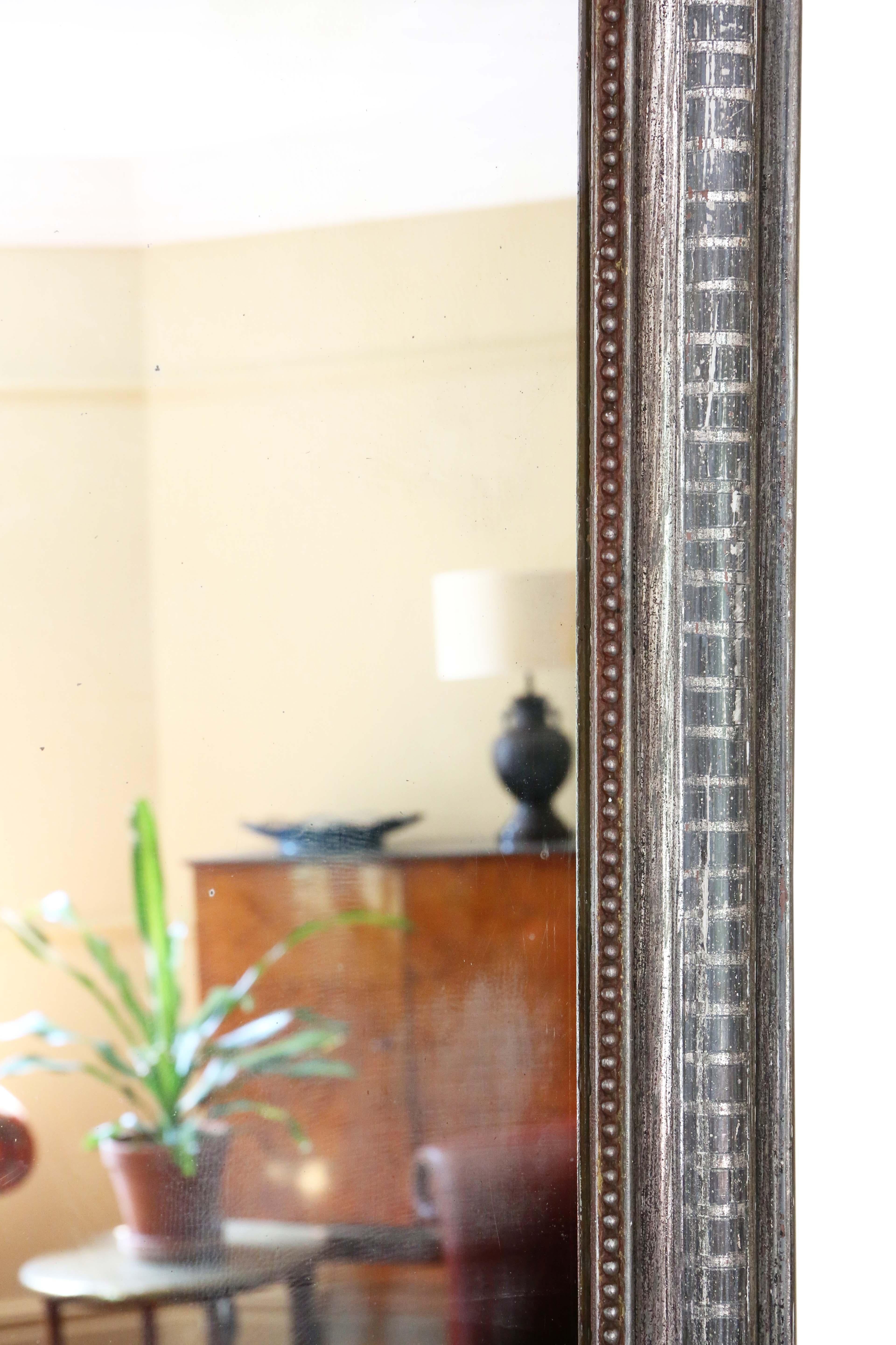 Espejo de pared antiguo grande dorado de plata del siglo XIX - Calidad en venta 2