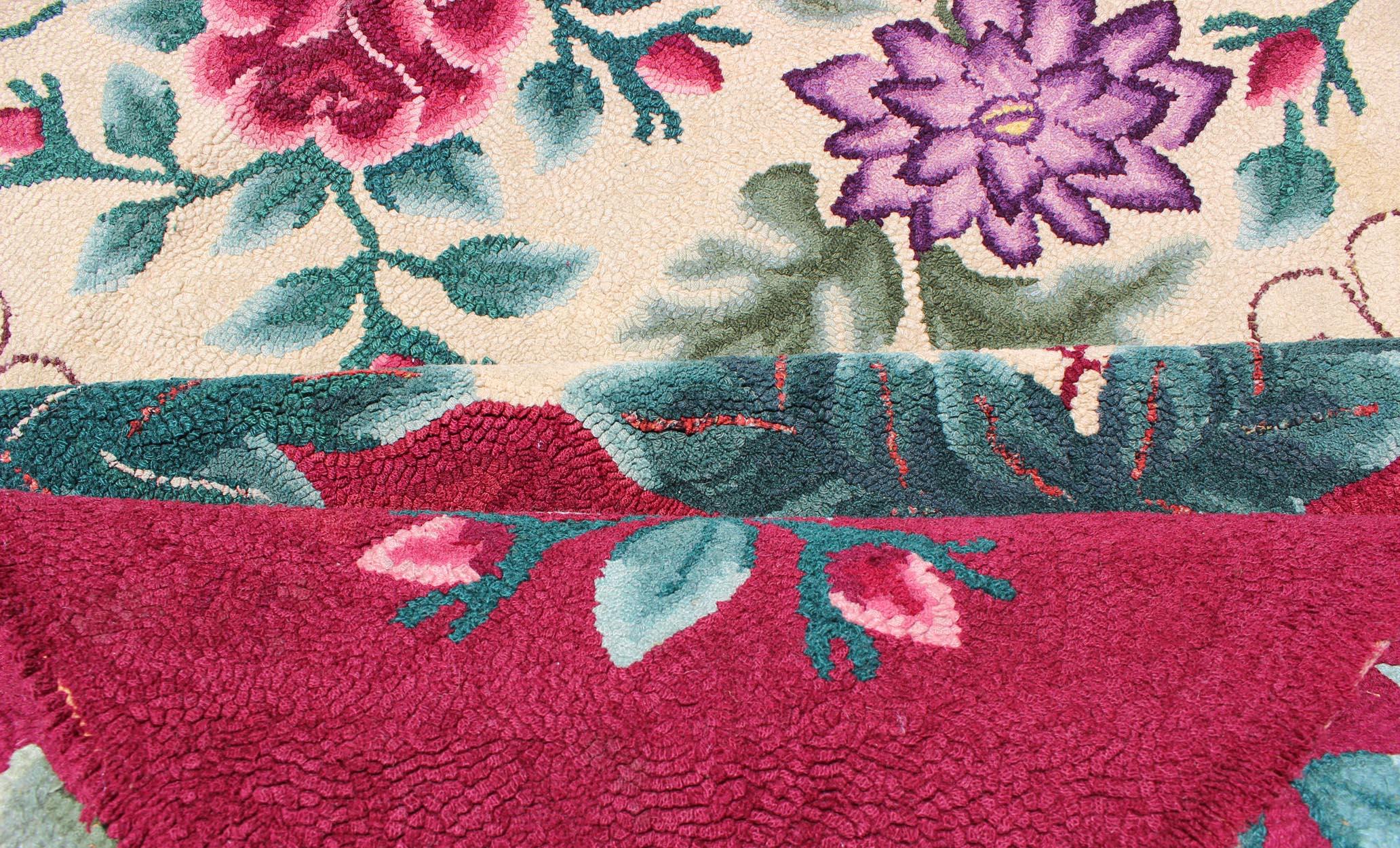 Tappeto Keivan Woven Arts grande, antico e finemente intrecciato, con ganci americani In condizioni ottime in vendita a Atlanta, GA