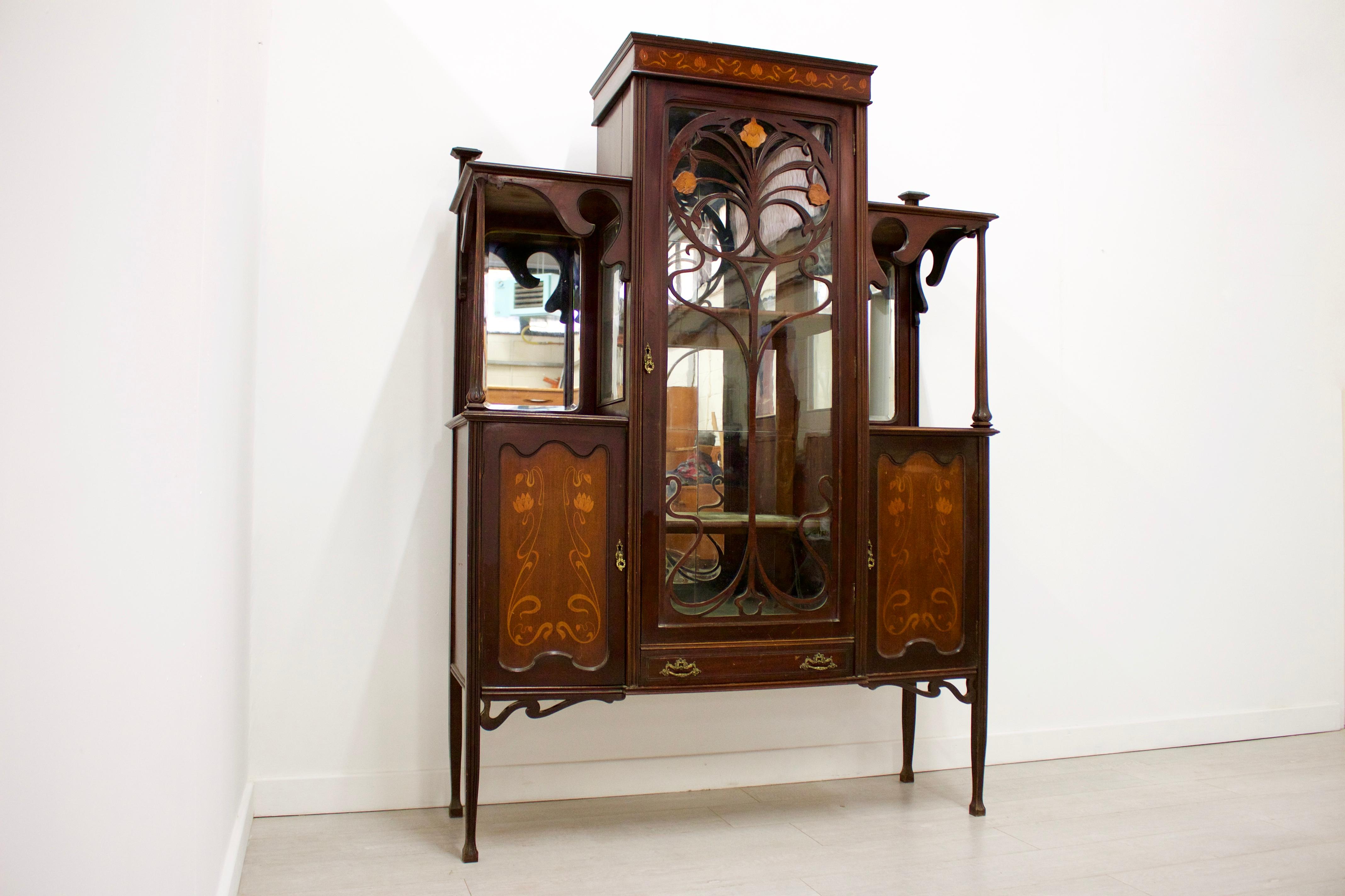 British Antique Large Art Nouveau Display Cabinet, 1900s