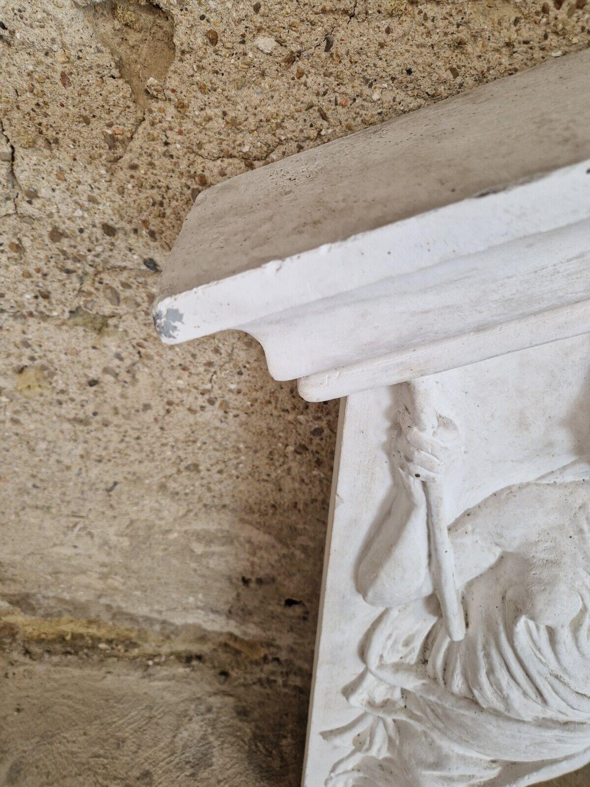 Antiguo Gran bajorrelieve Iglesia parisina siglo XIX en venta