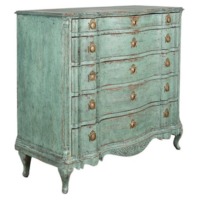 Meubles Rococo Ancienne grande commode rococo bleue patinée du Danemark En vente sur ...