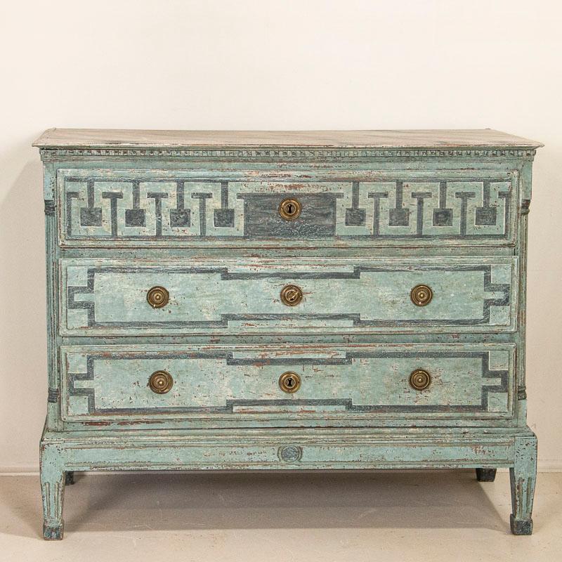 Antique Large Blue Painted Swedish Chest of Drawers with Greek Key Design In Good Condition In Round Top, TX