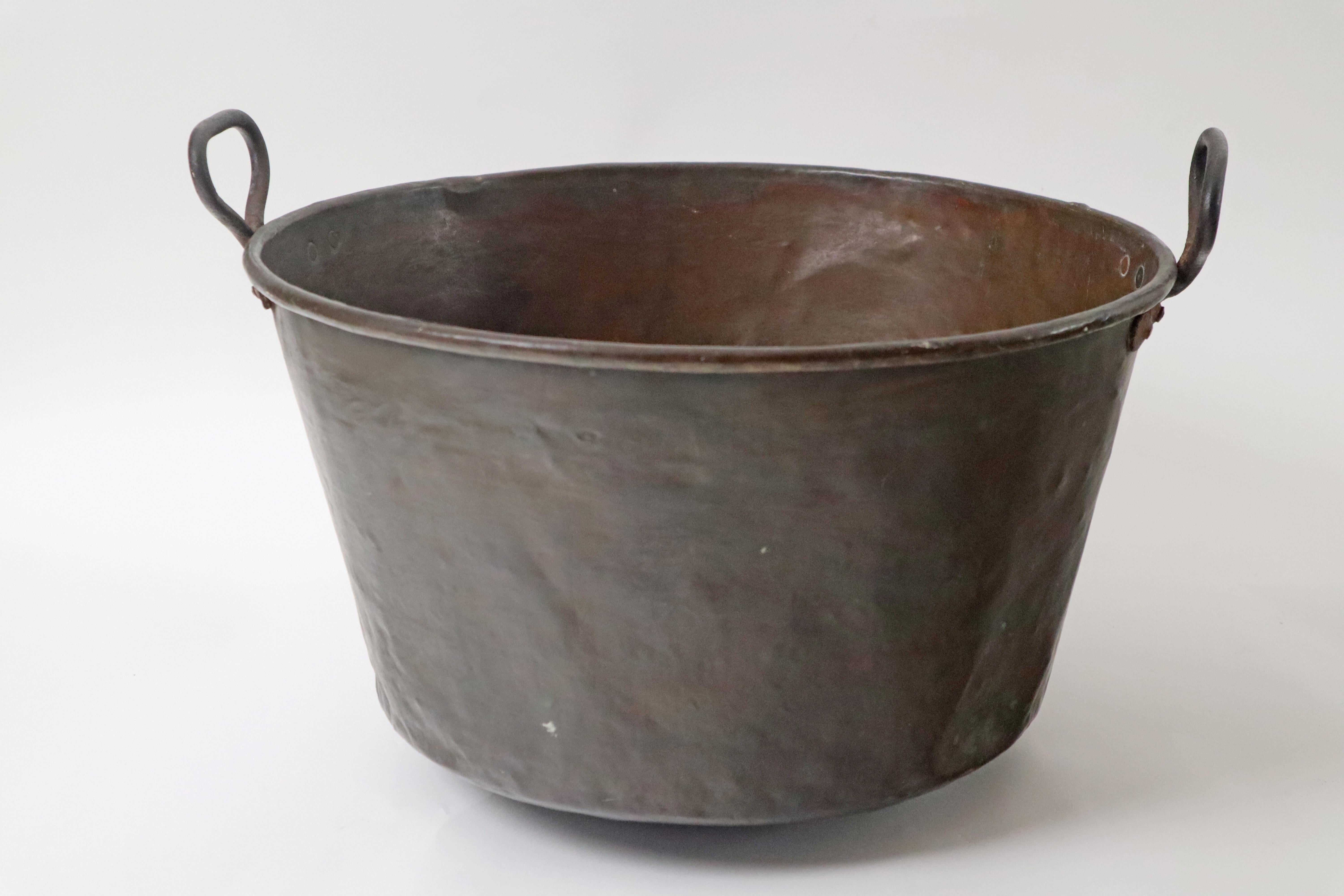 Antiker großer Kupfertopf aus Messing, England, 19. Jahrhundert (George III.) im Angebot