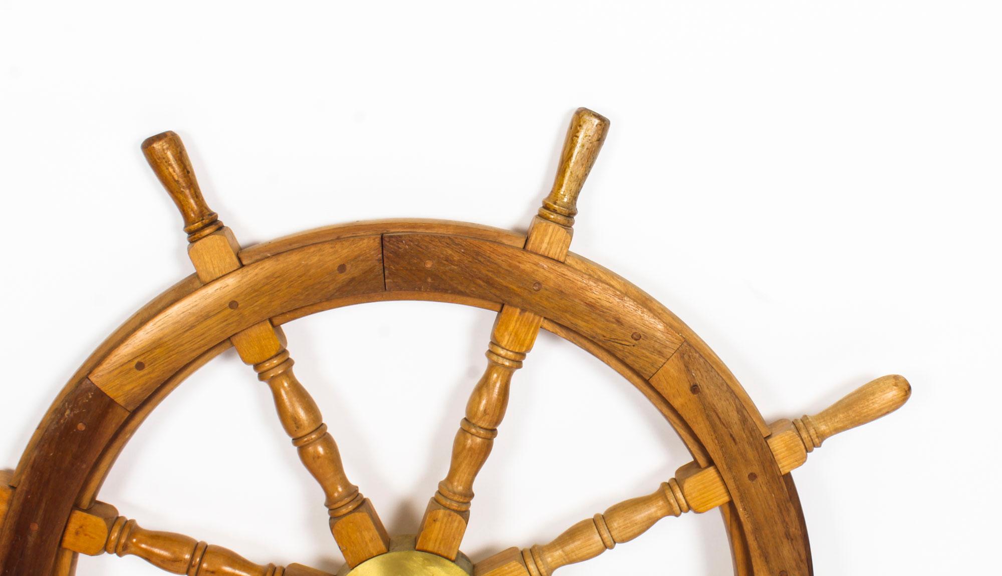 Antique Large Brass Set Eight Spoke Mahogany Ships Wheel, 19th Century In Excellent Condition In London, GB