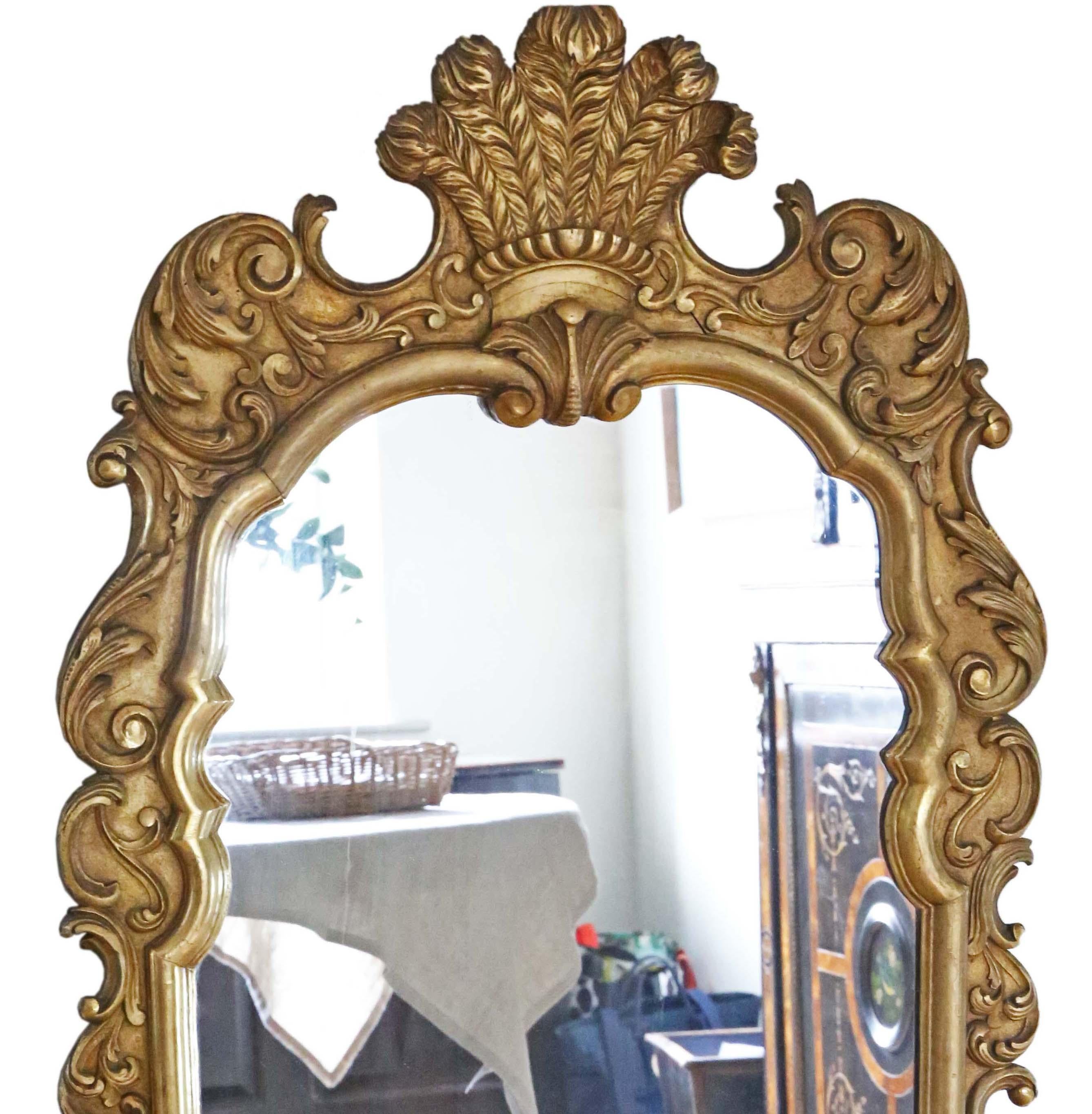 Antique Large c.1915 Giltwood Floor Overmantle Wall Mirror - High-Quality Piece. Le charme et l'élégance sont au rendez-vous.

Il s'agit d'un miroir rare, grand et imposant. Un peu différent et tout à fait spécial.

Une trouvaille impressionnante