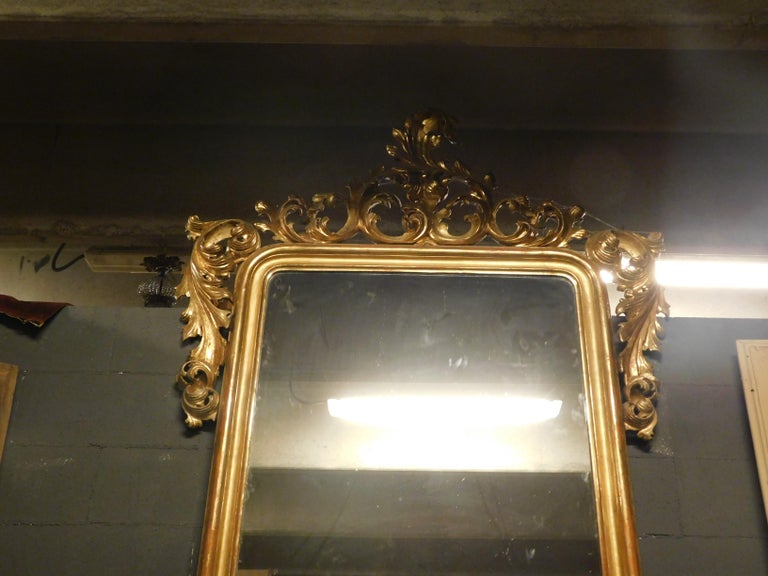 Antique Large Carved and Gilded Wooden Mirror, Late 18th Century, France For Sale 4