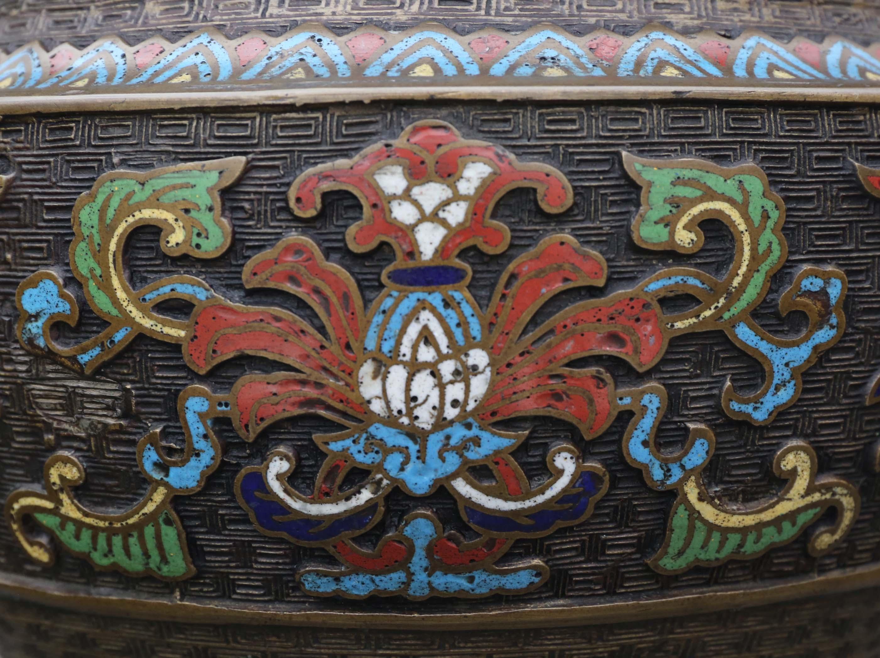 Antique Large Chinese Bronze Cloisonné Planter Bowl, Late 19th Century For Sale 1