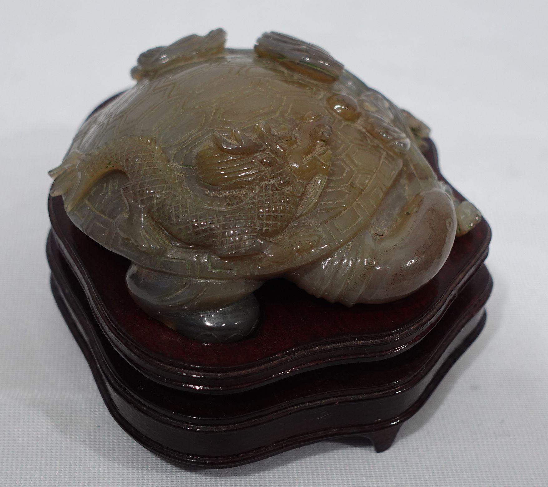 Antique Large Chinese Carved Agate Animal Group #2, 19th Century In Excellent Condition For Sale In Norton, MA