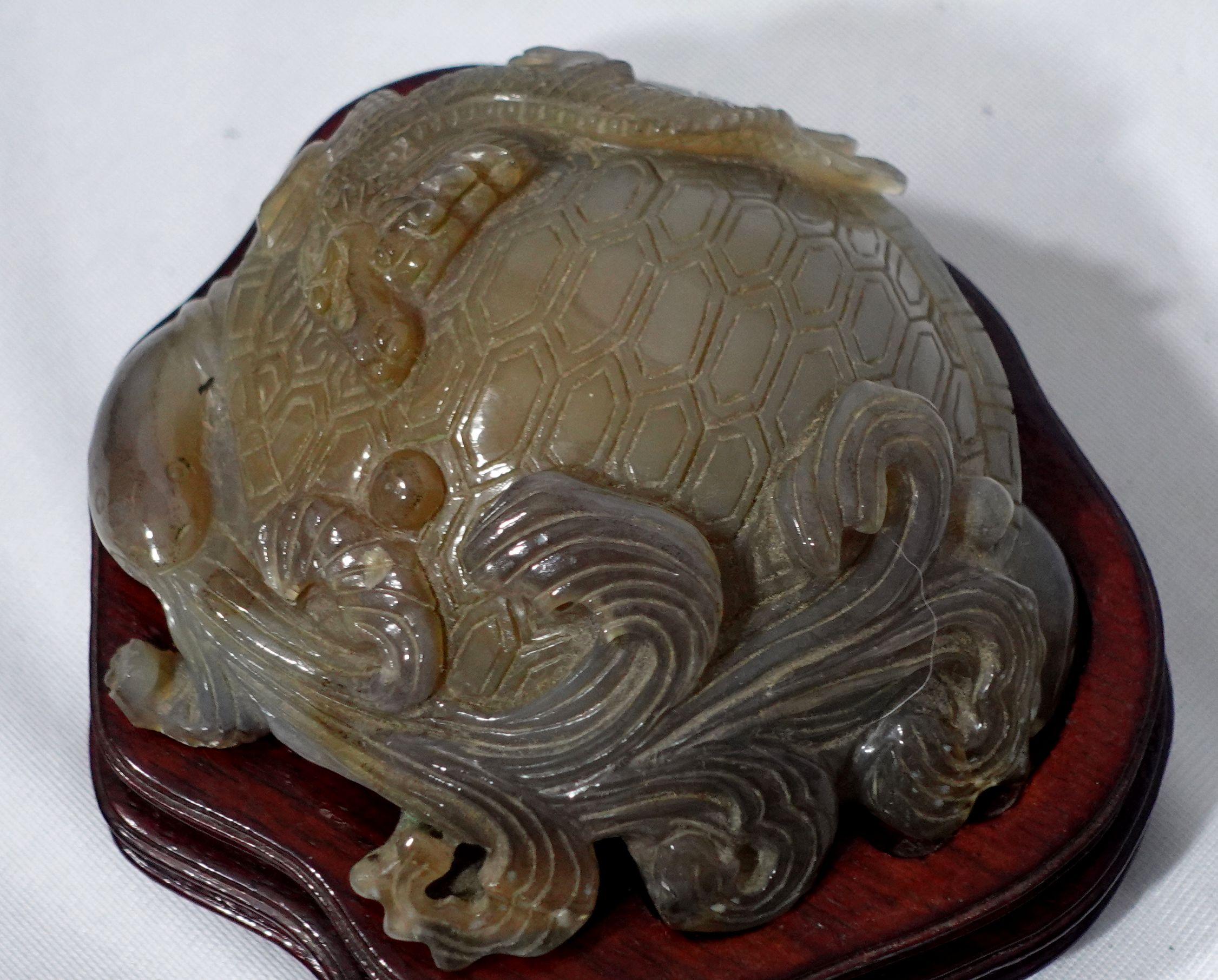 Grand groupe d'animaux chinois en agate sculptée n° 2, 19ème siècle en vente 1