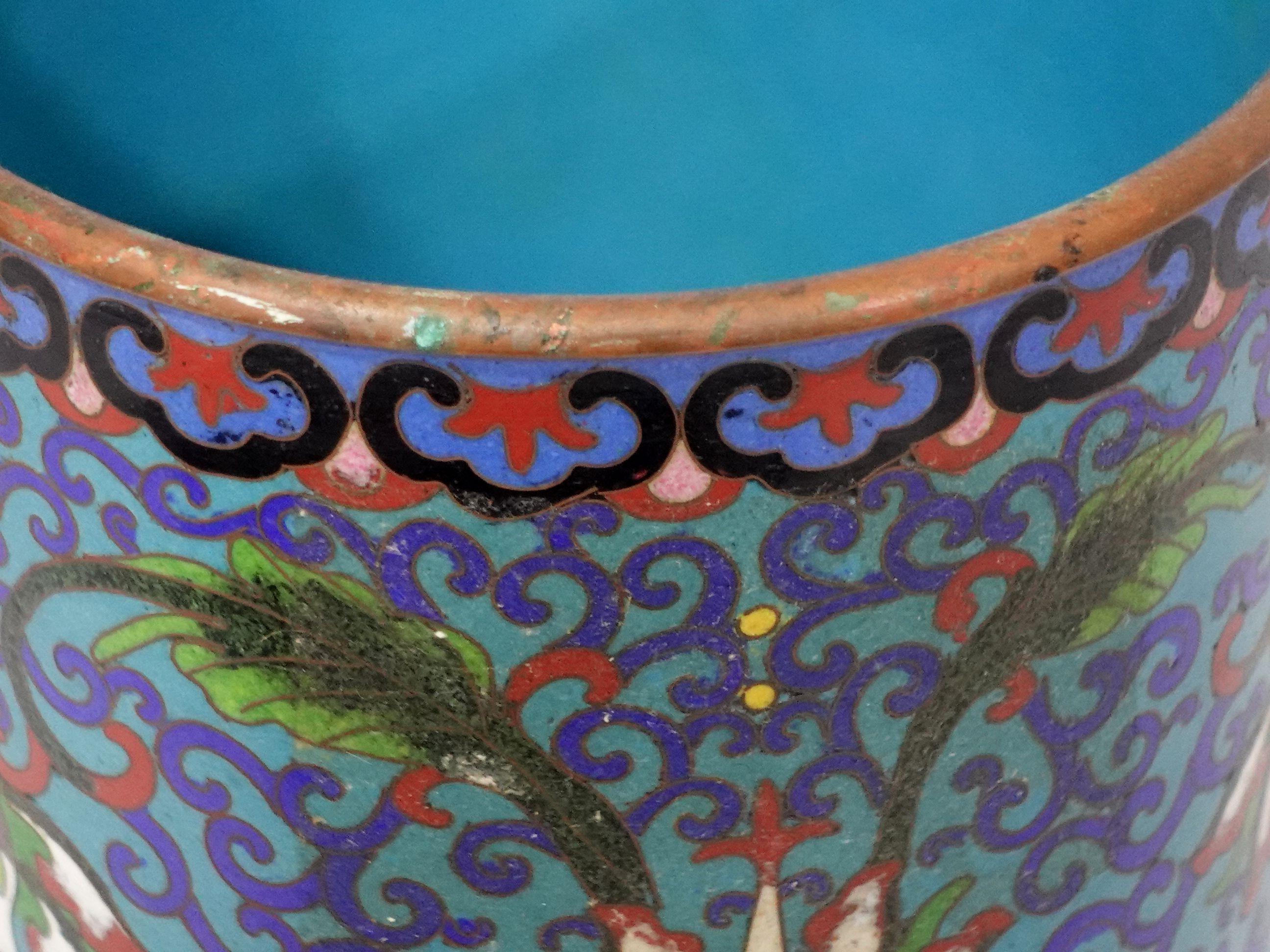 Grand vase chapeau cloisonné chinois ancien, 19e siècle en vente 2
