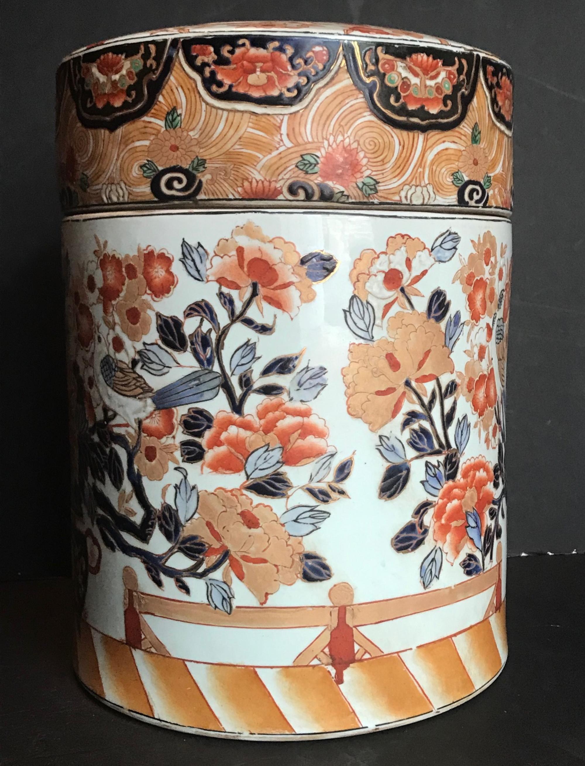 Fired Antique Large Chinese Export Porcelain Cylindrical Lidded Ginger Jar