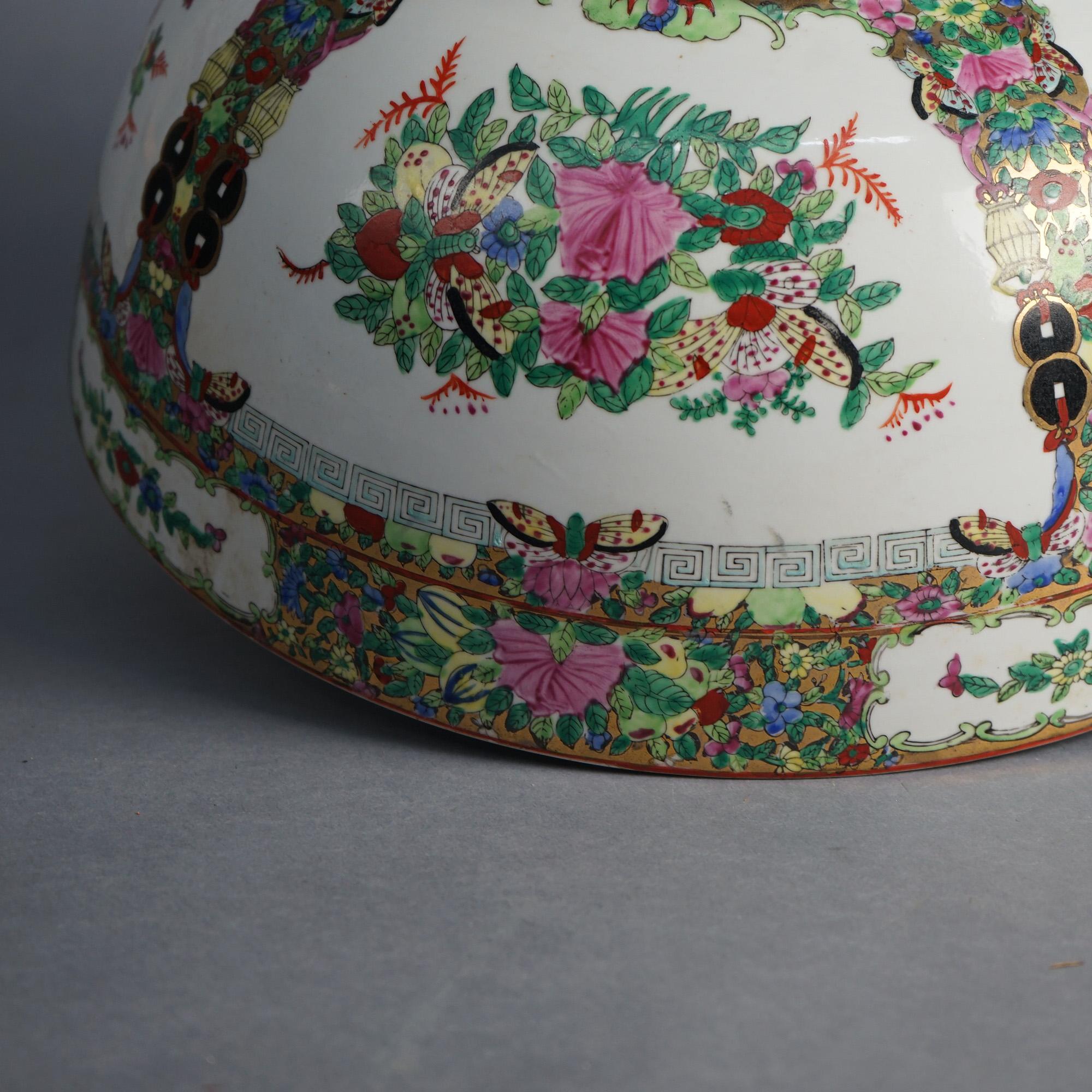 Antique Large Chinese Rose Medallion Porcelain Wash Bowl with Garden Scene 20thC For Sale 1