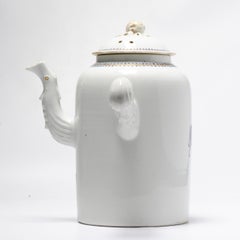 Antique Large Chocolate Pot Qing Chinese Porcelain Chine de Commande, 18th Cen