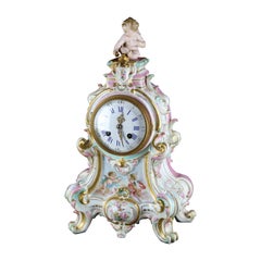 Antique Grand Cupidon Pendule en porcelaine de l'école allemande de Meissen:: Fenon Paris:: c1890