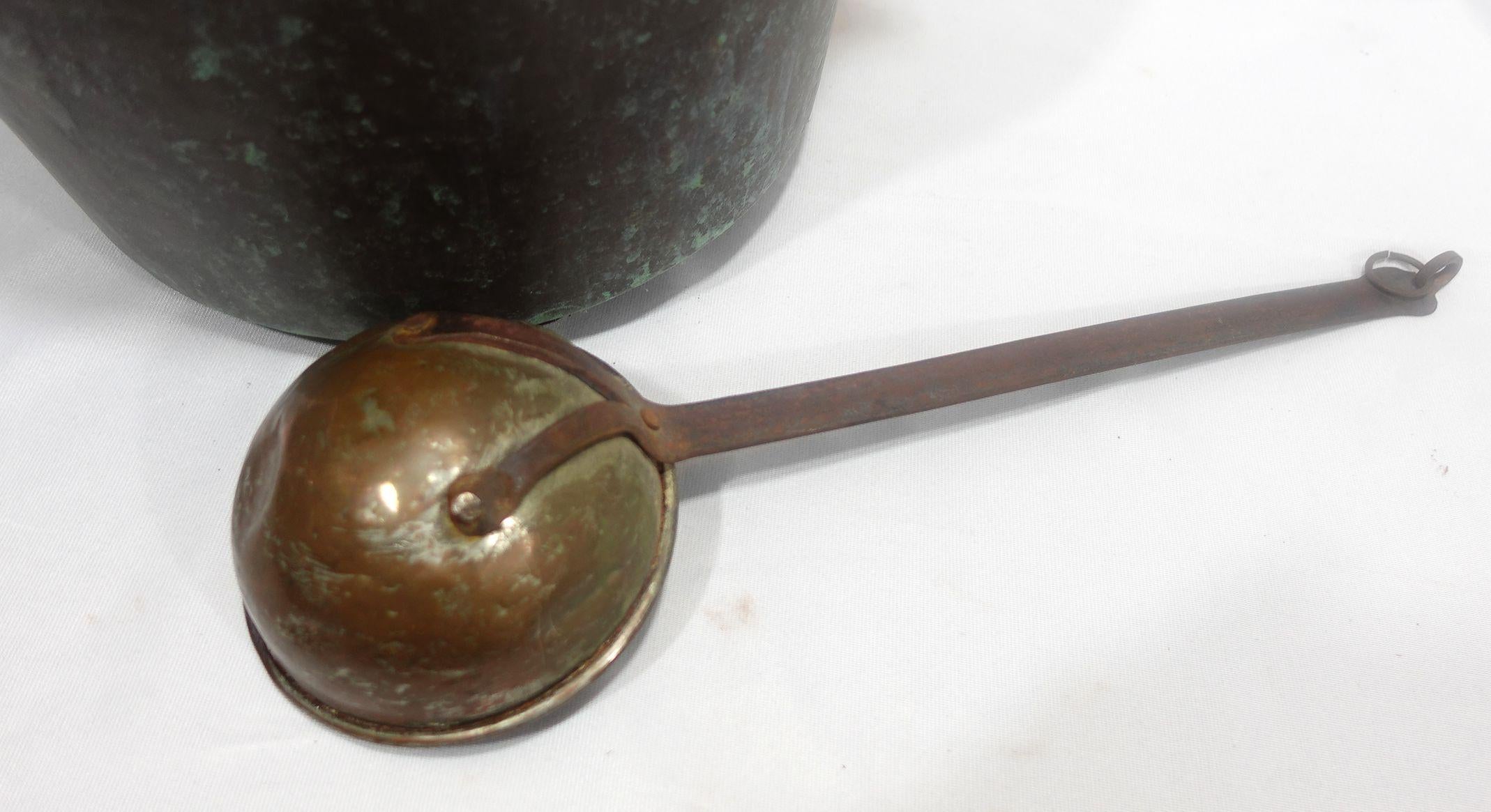 English Antique Large Copper Handled Bucket and A Copper Ladle (11-CB1) For Sale