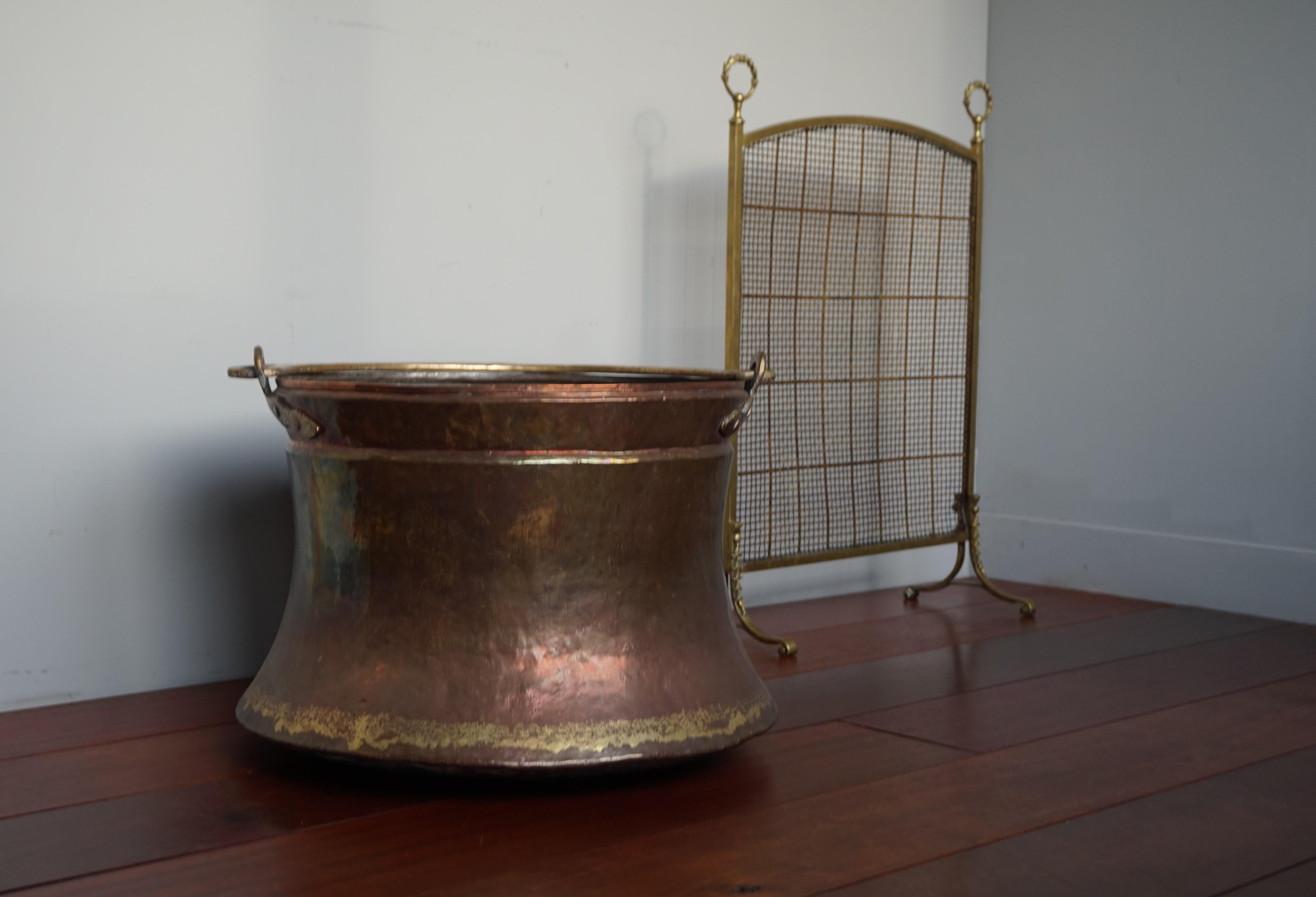 Antique, Large & Decorative Hand Hammered Copper & Cast Bronze Firewood Bucket 11