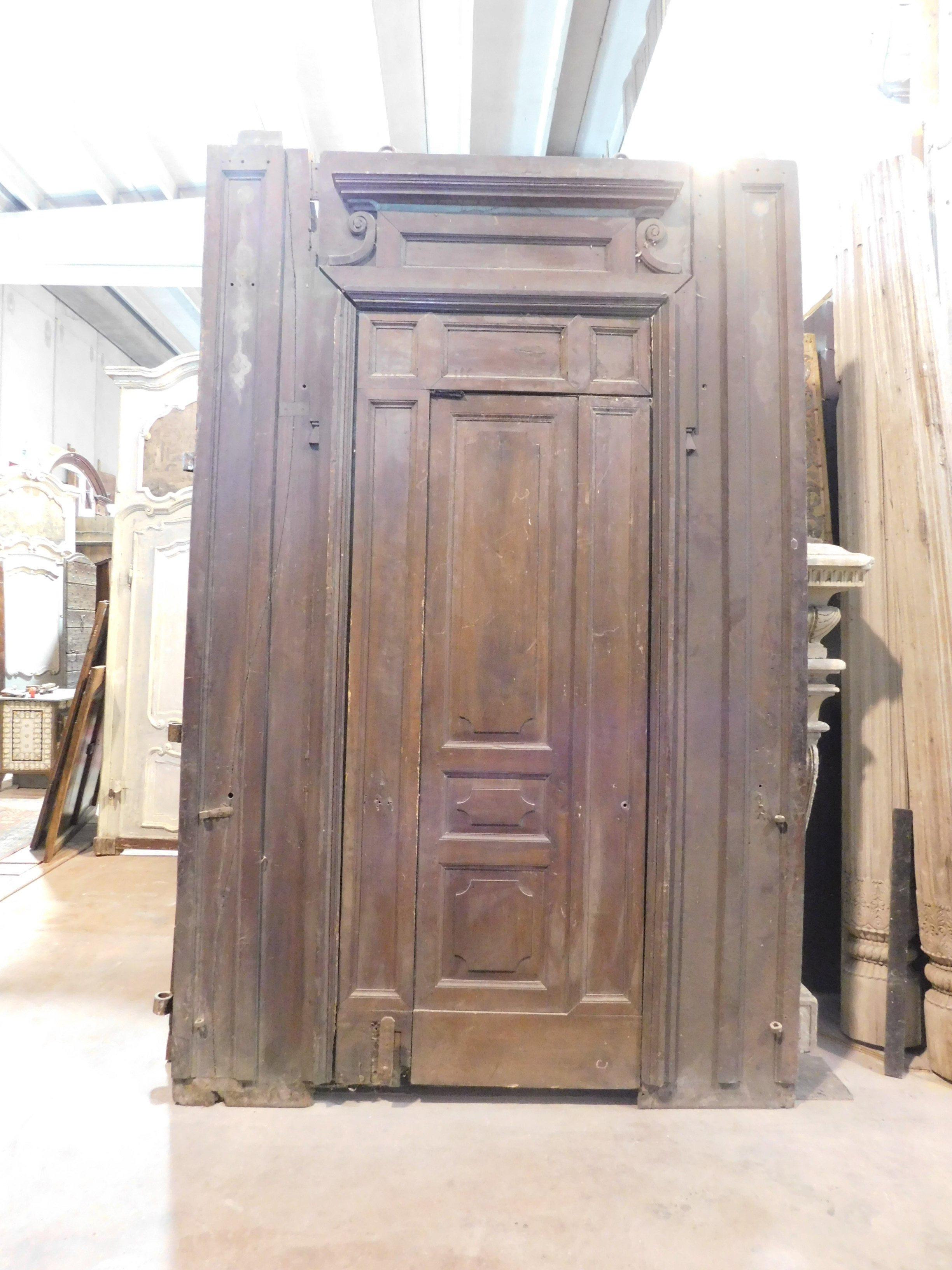 petite porte en bois