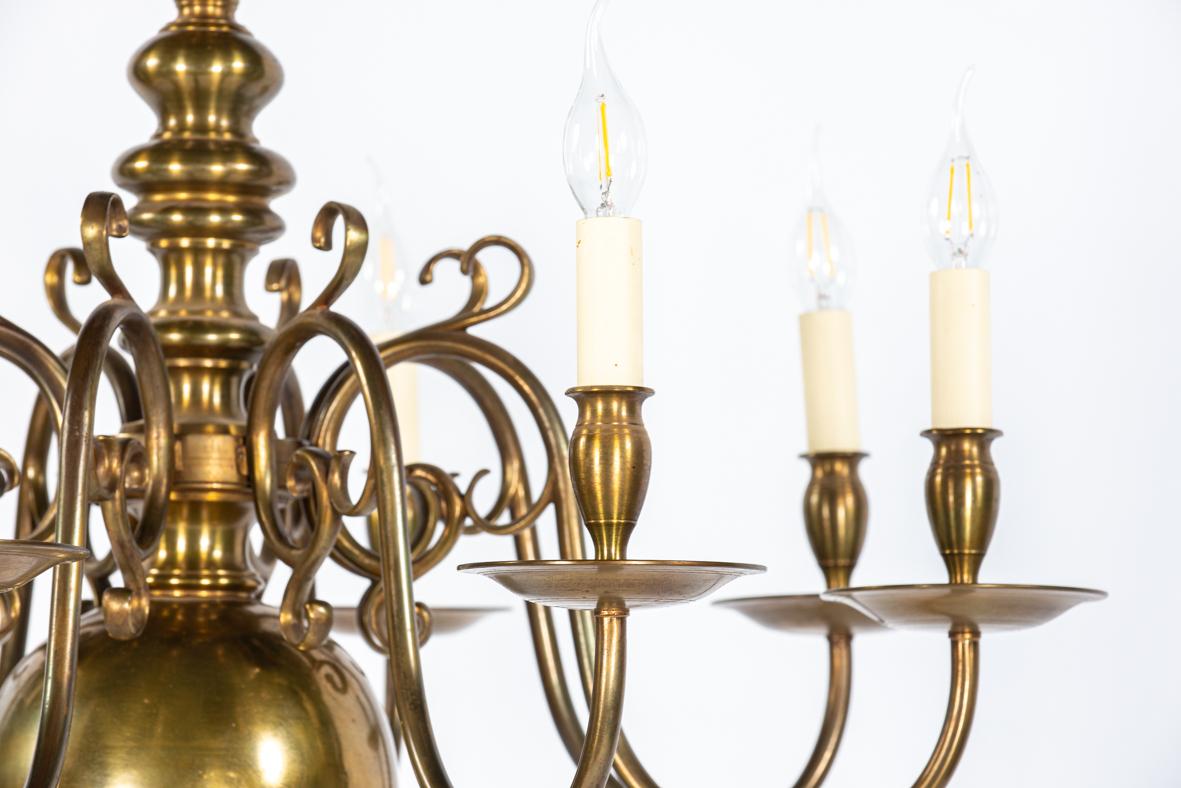 Renaissance Antique large Dutch or Flemish patinated brass 8 light electric chandelier For Sale