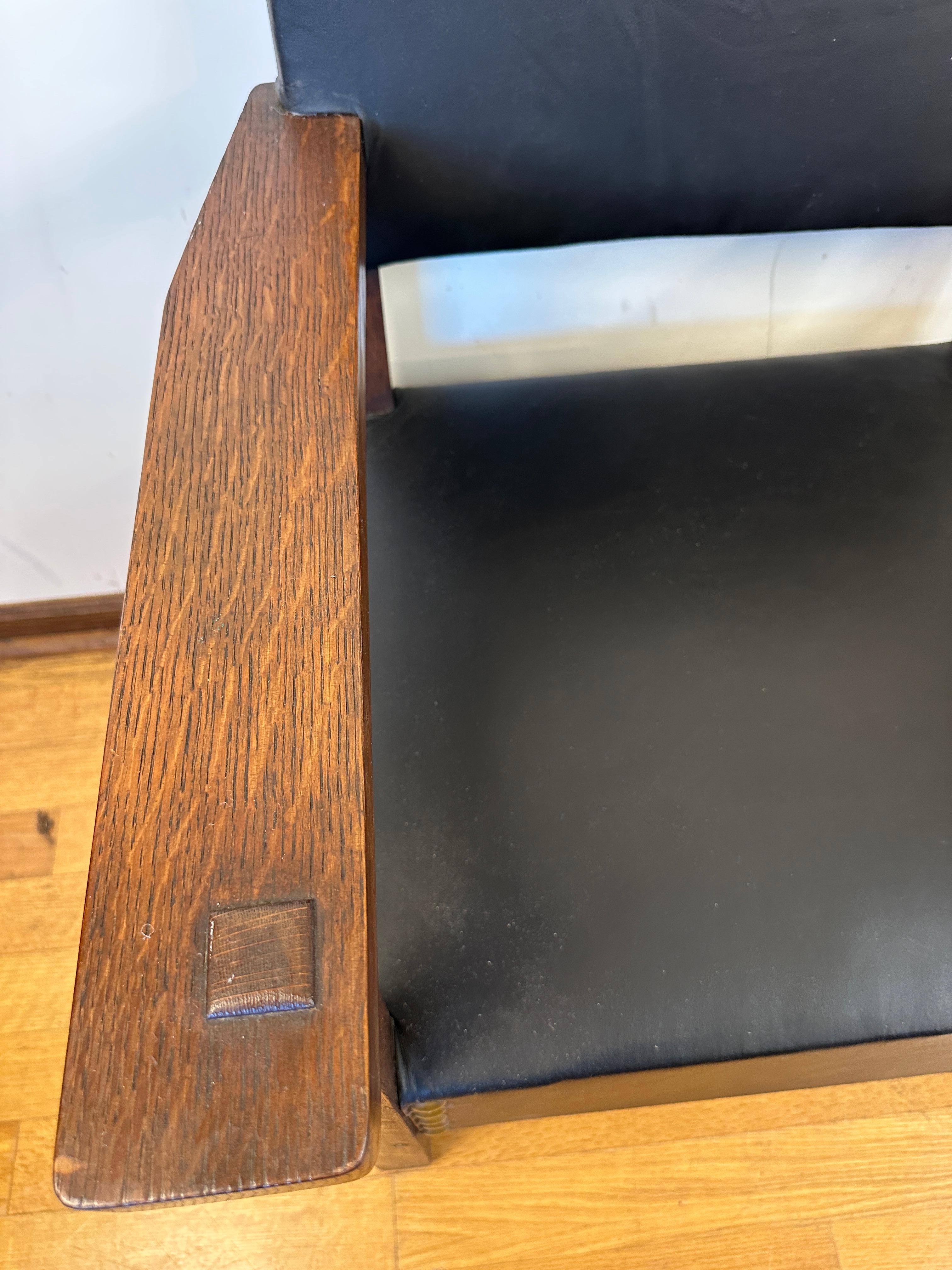 Ancienne chaise Stickley LG Early L&JG avec assise en cuir, modèle n°388    MUST SELL en vente 4