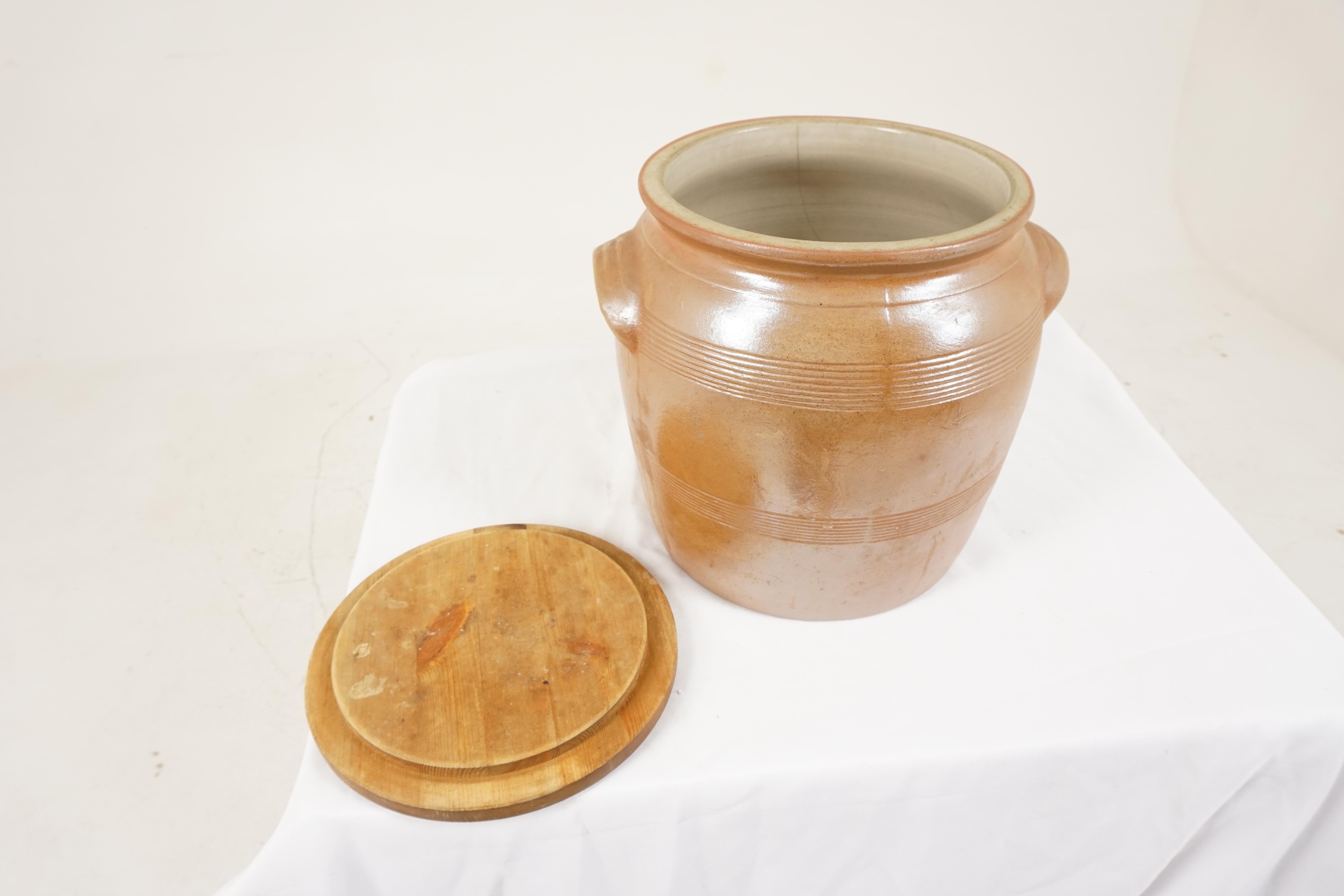 Antique Large Earthenware Crock, Pickling, Pine Lid, Scotland 1920, B1747y In Good Condition In Vancouver, BC