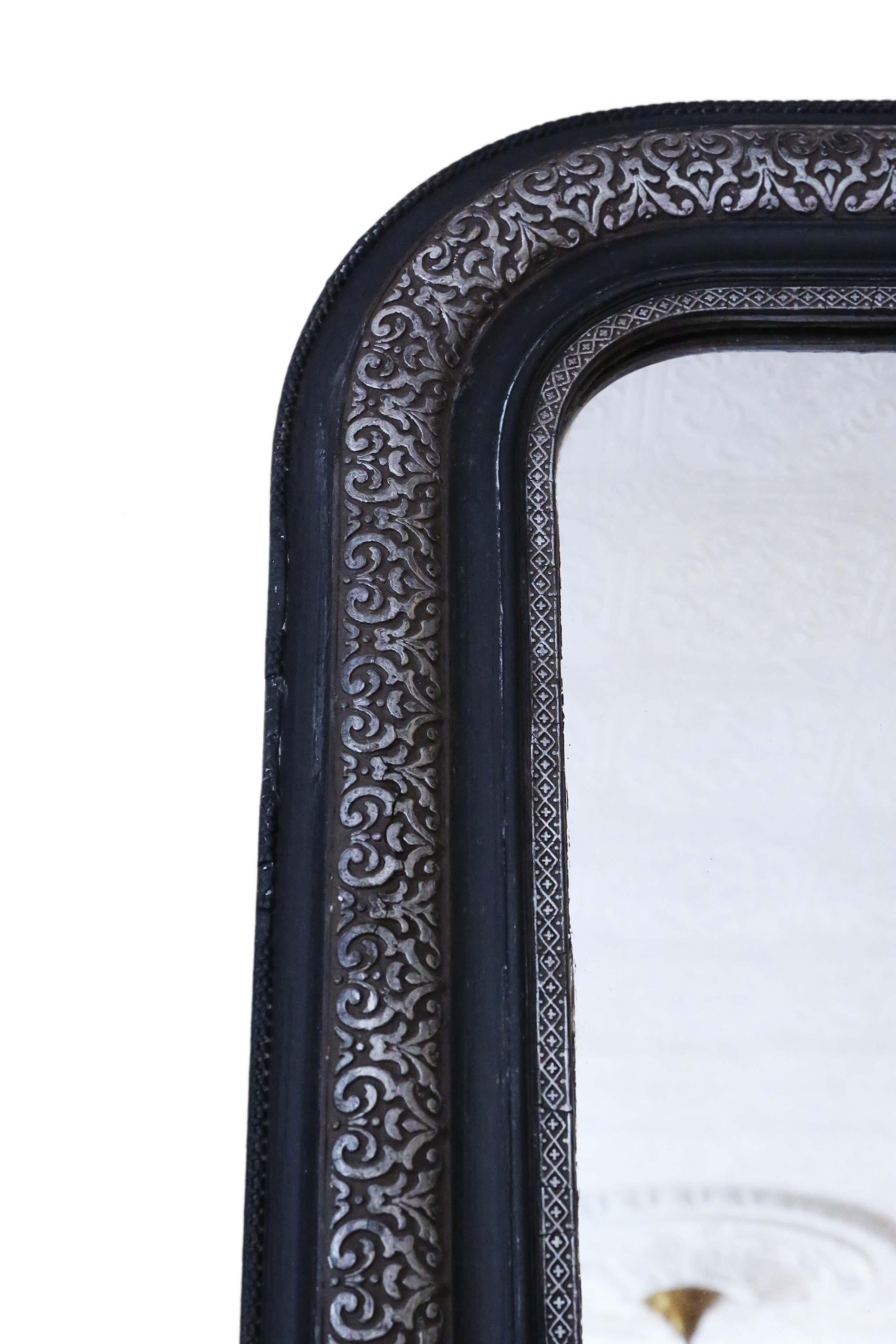 Antico specchio da parete o soprammobile di grande qualità, ebanizzato e dorato in argento, fine XIX secolo, C1895. Un fascino e un'eleganza incantevoli.

Un'impressionante rarità, che sarebbe fantastica nella giusta collocazione. Non ci sono