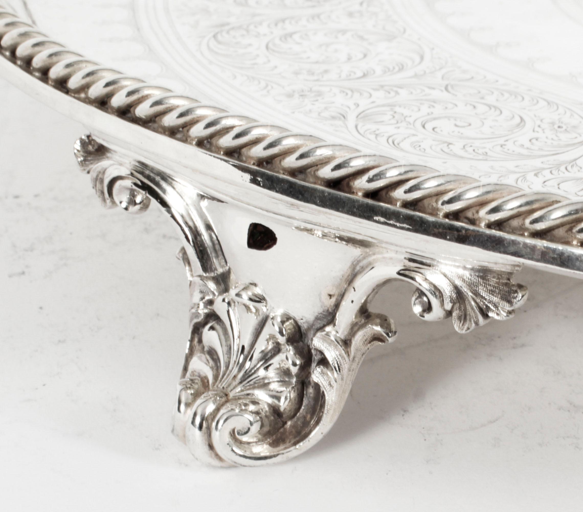 Antico grande salver inglese vittoriano placcato in argento del XIX secolo in vendita 3