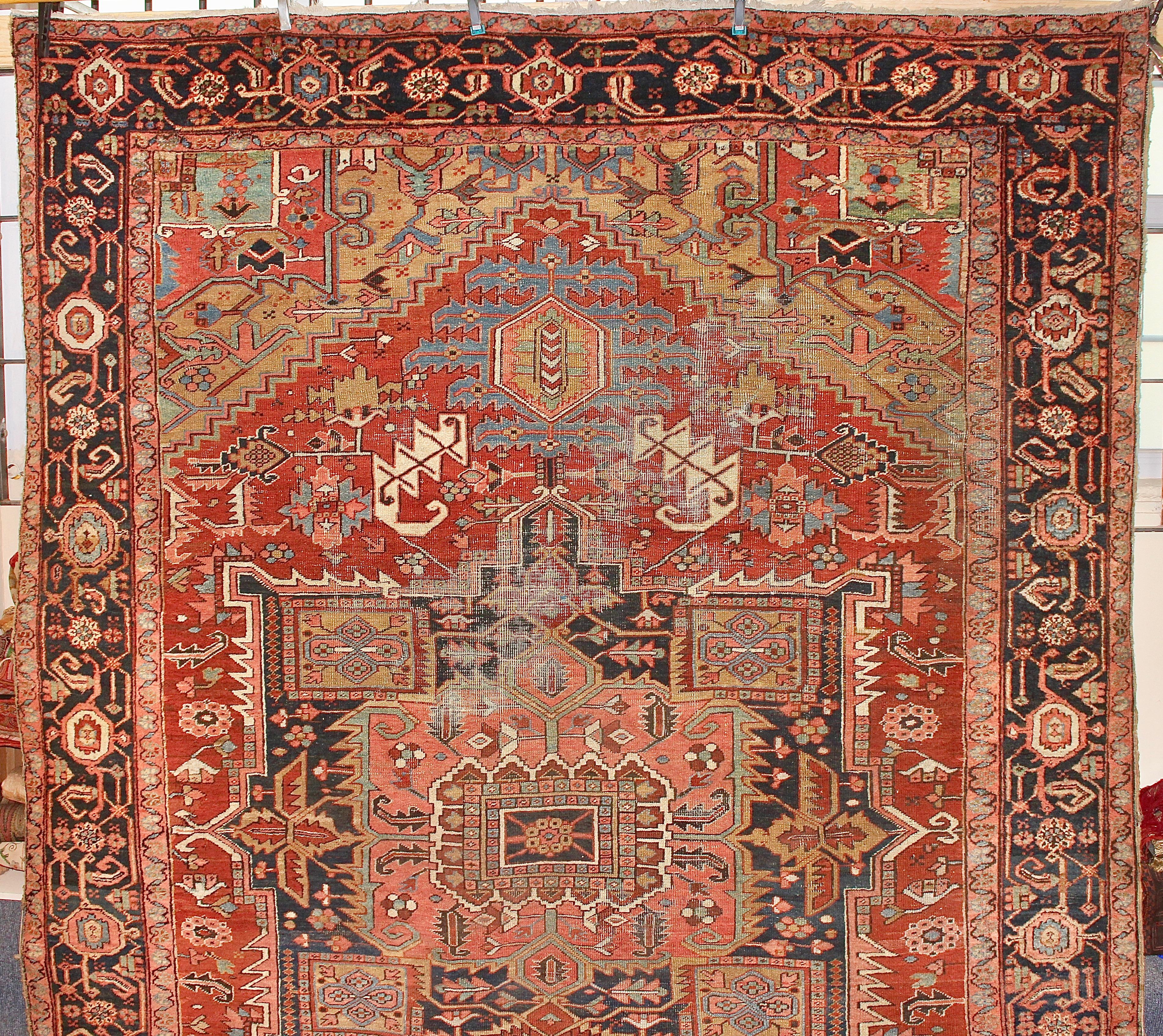 High quality, large antique orient rug. Carpet.

Hand knotted. Strong natural colors. Beautiful pattern.
The carpet is in an age-related condition.
Partly traces of wear.

The images are part of the article description.

On request, we clean