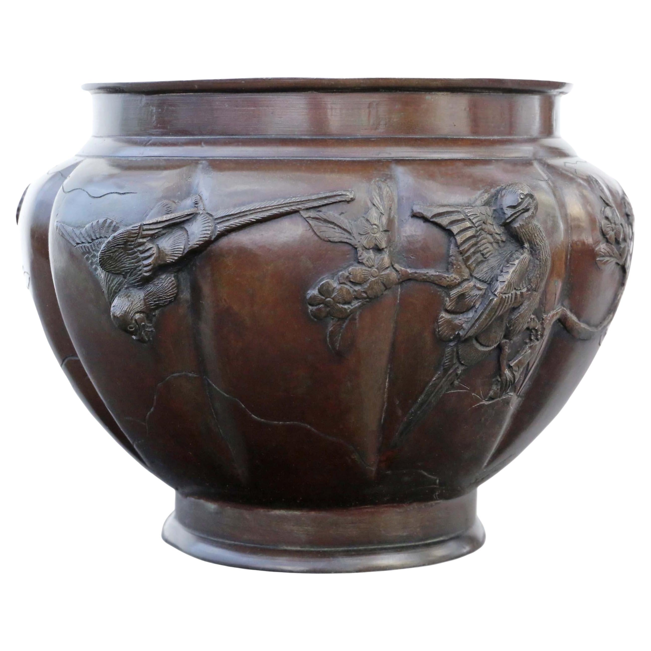 Antique large fine quality Oriental Japanese 19th Century bronze Jardinière bowl For Sale