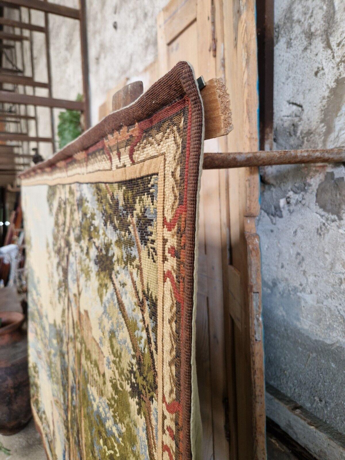 Antiker großer französischer Aubusson-Wandteppich (Handgewebt) im Angebot