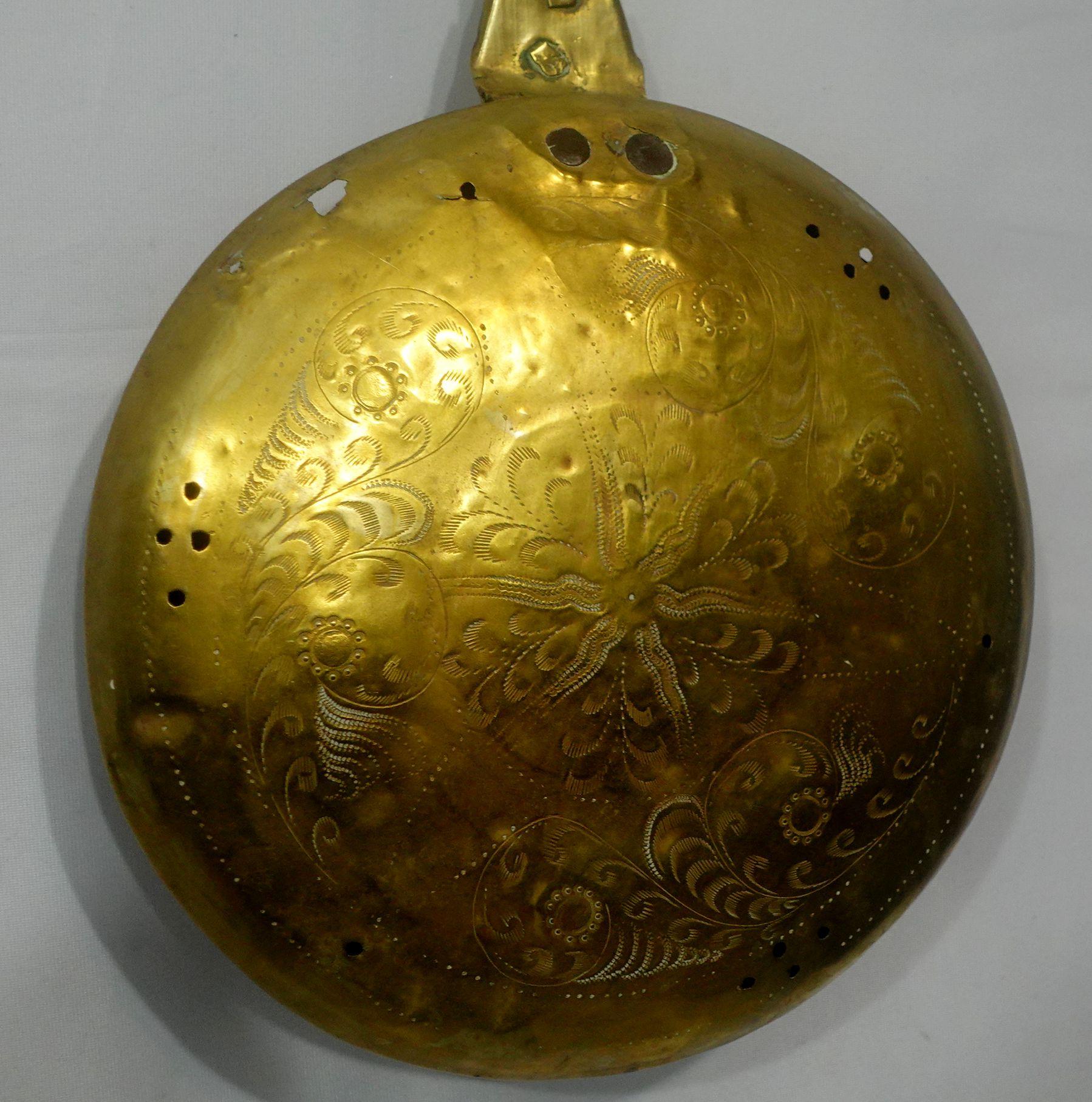 18th Century and Earlier Antique Large French Brass Bedwarmer with Iron Handle 18th Century, BW3 For Sale