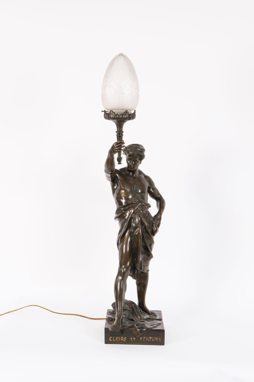 Antique French Large Bronze Lamp of 'Gloire Et Fortune' XIX secolo in vendita 4