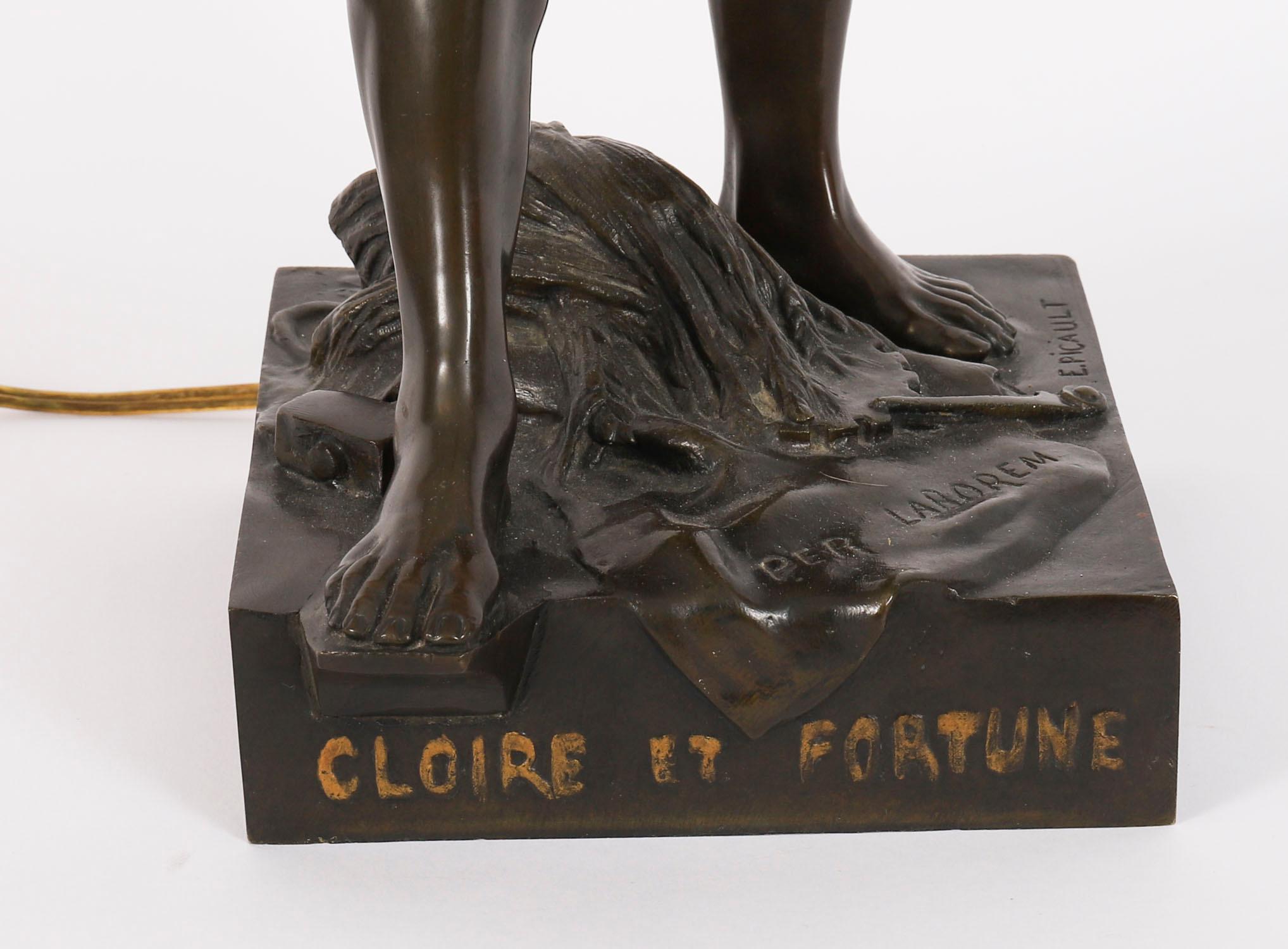 Antique French Large Bronze Lamp of 'Gloire Et Fortune' XIX secolo in vendita 10