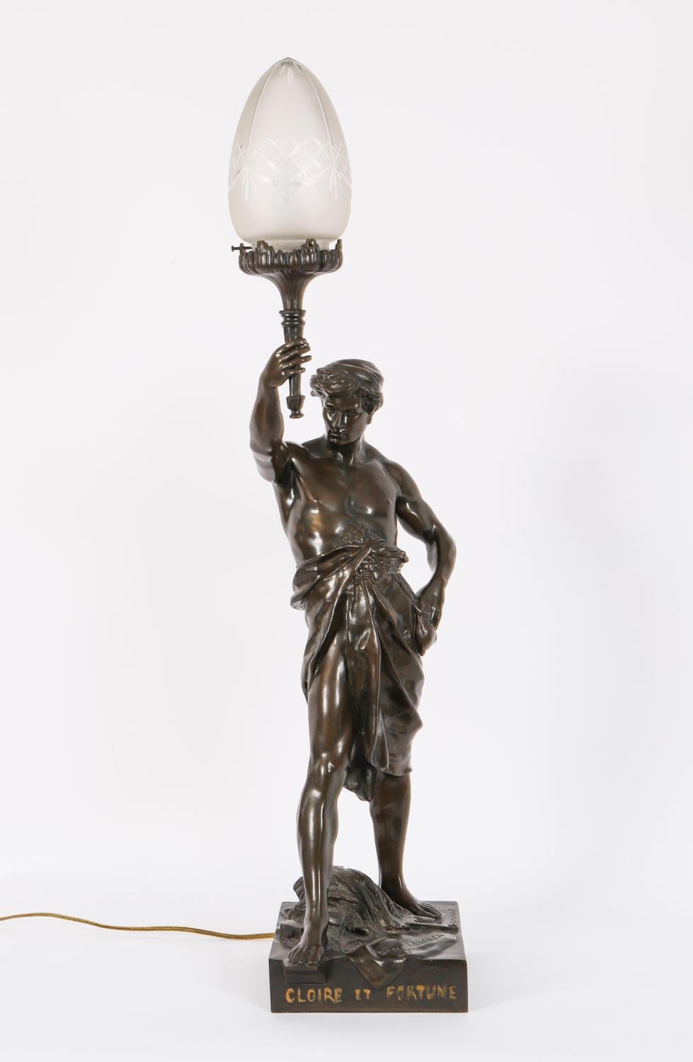 Antique French Large Bronze Lamp of 'Gloire Et Fortune' XIX secolo in vendita 3