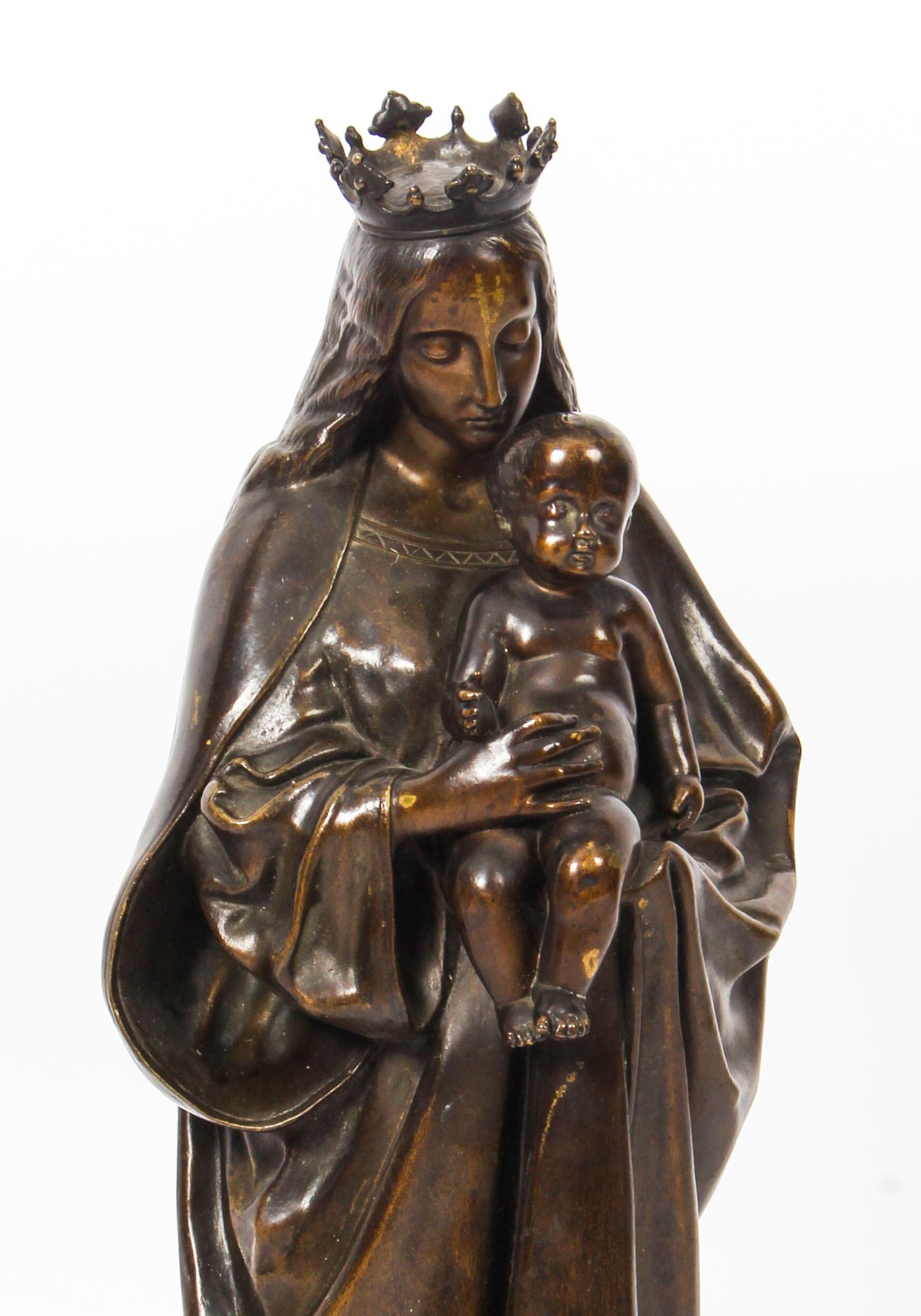 Milieu du XIXe siècle Bronze français ancien de Sainte Maria par De Beaumont, 19ème siècle