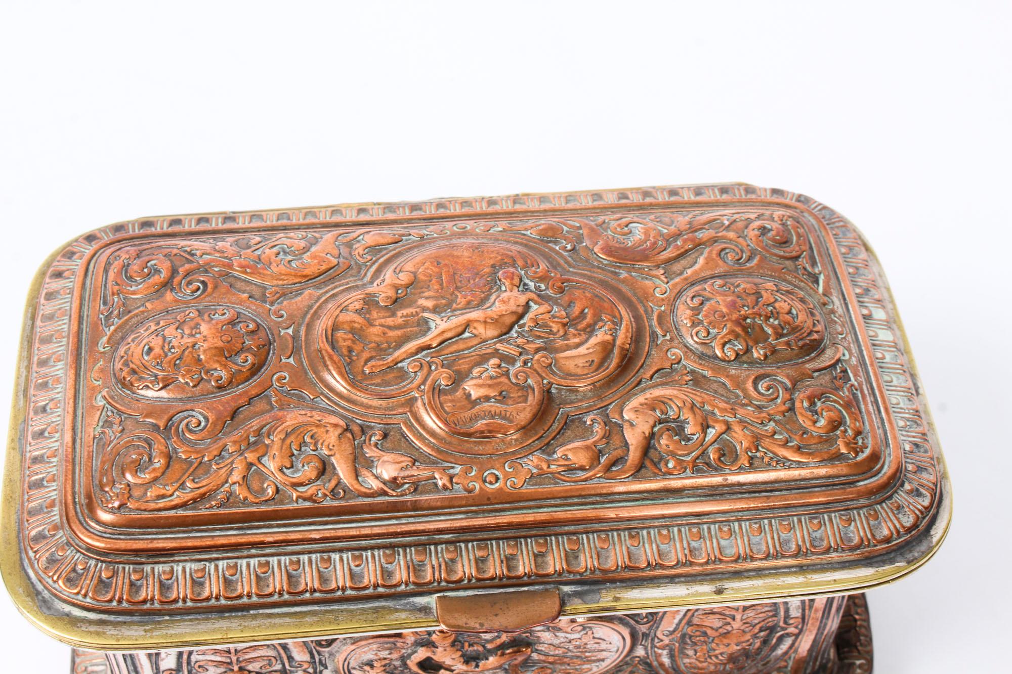 Antique French Gilt and Copper Casket 19th Century 7