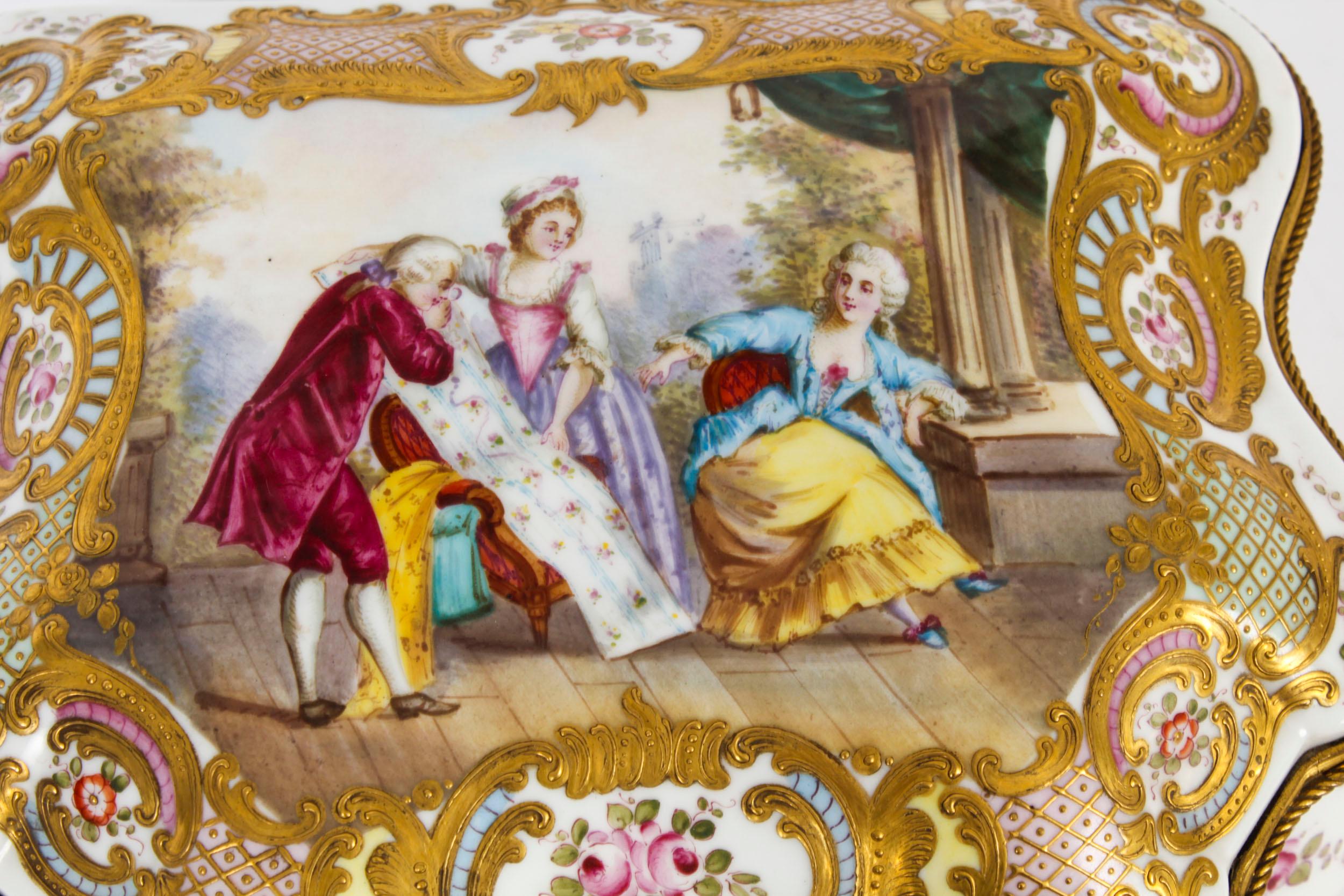 Antique Large French Sevres Porcelain Casket 19th Century 6
