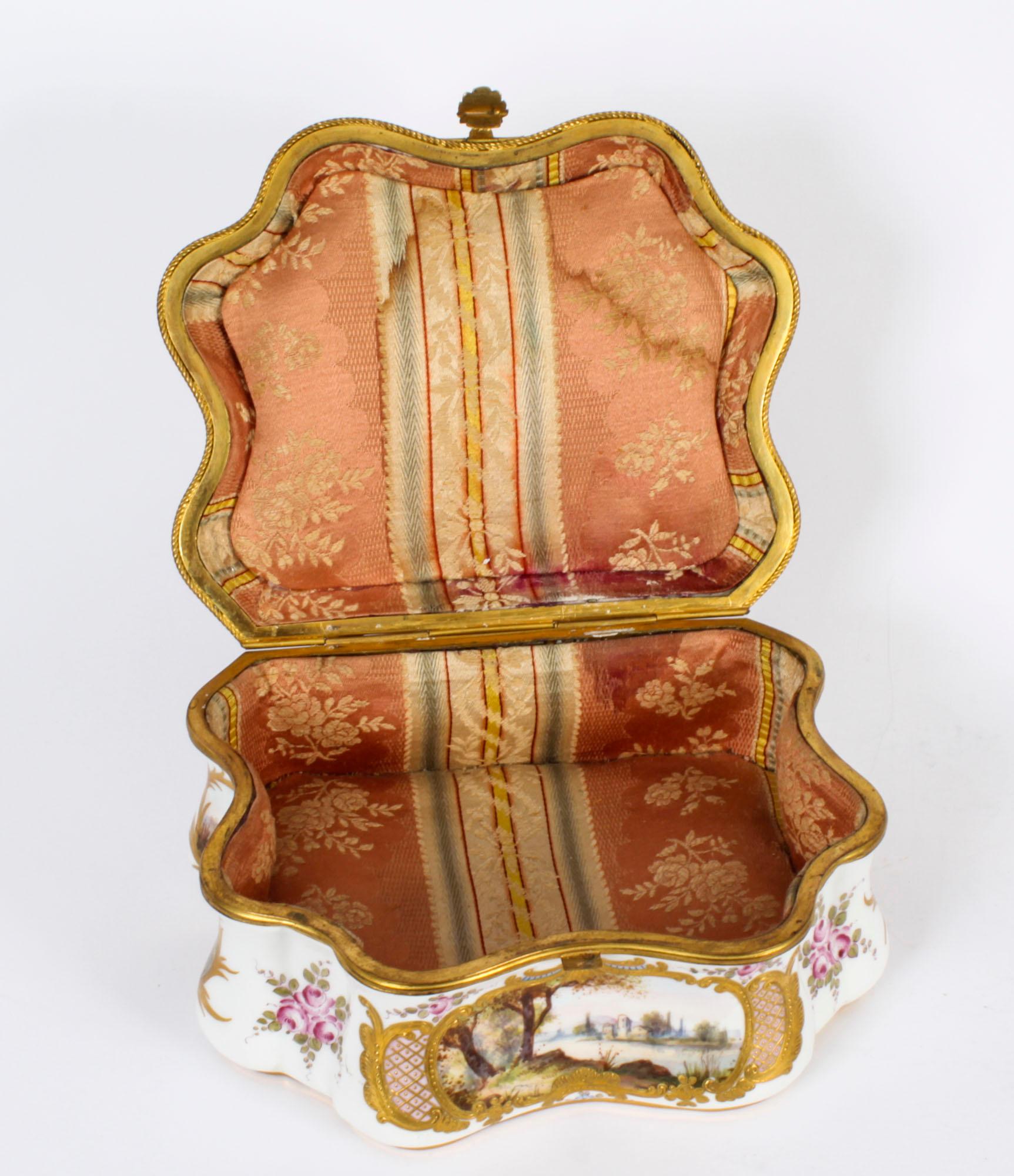 Antique Large French Sevres Porcelain Casket 19th Century 11