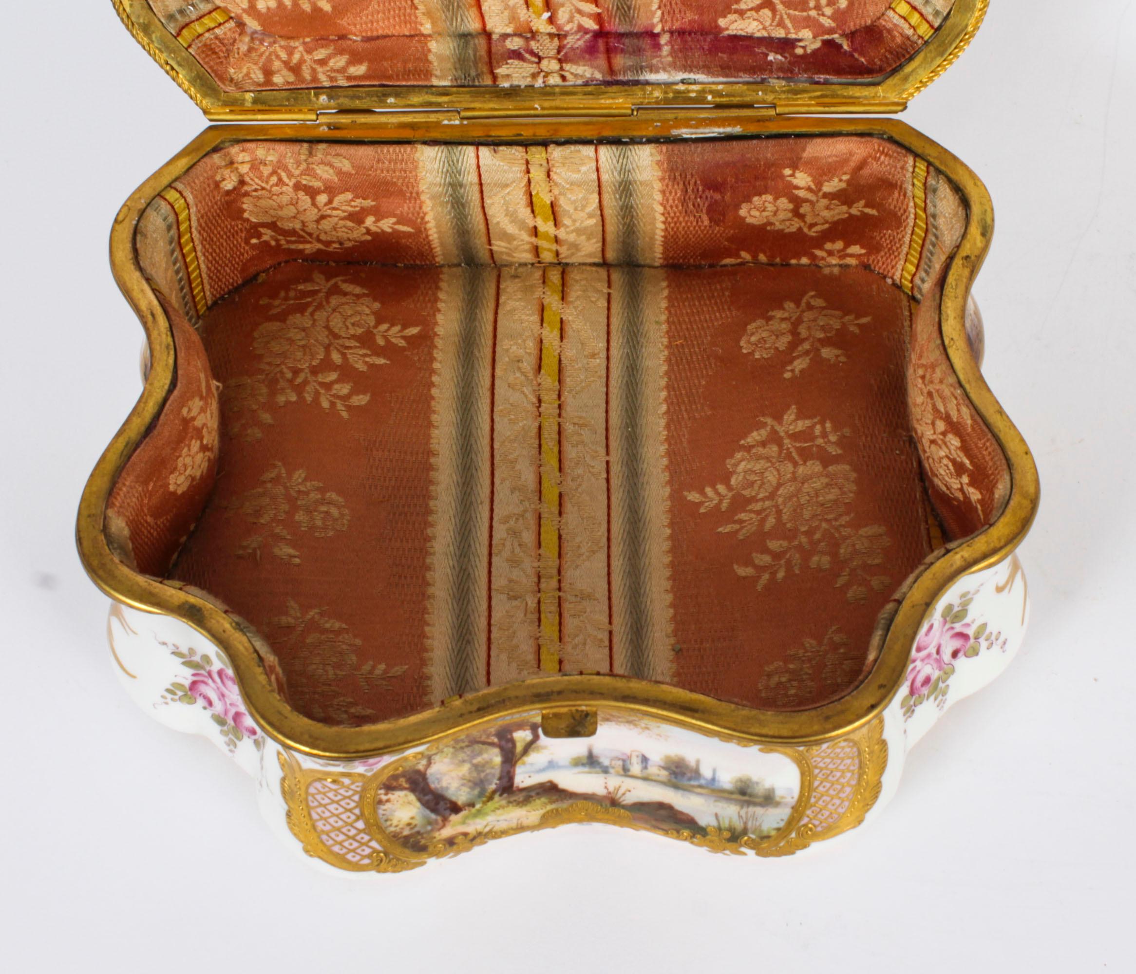 Antique Large French Sevres Porcelain Casket 19th Century 12