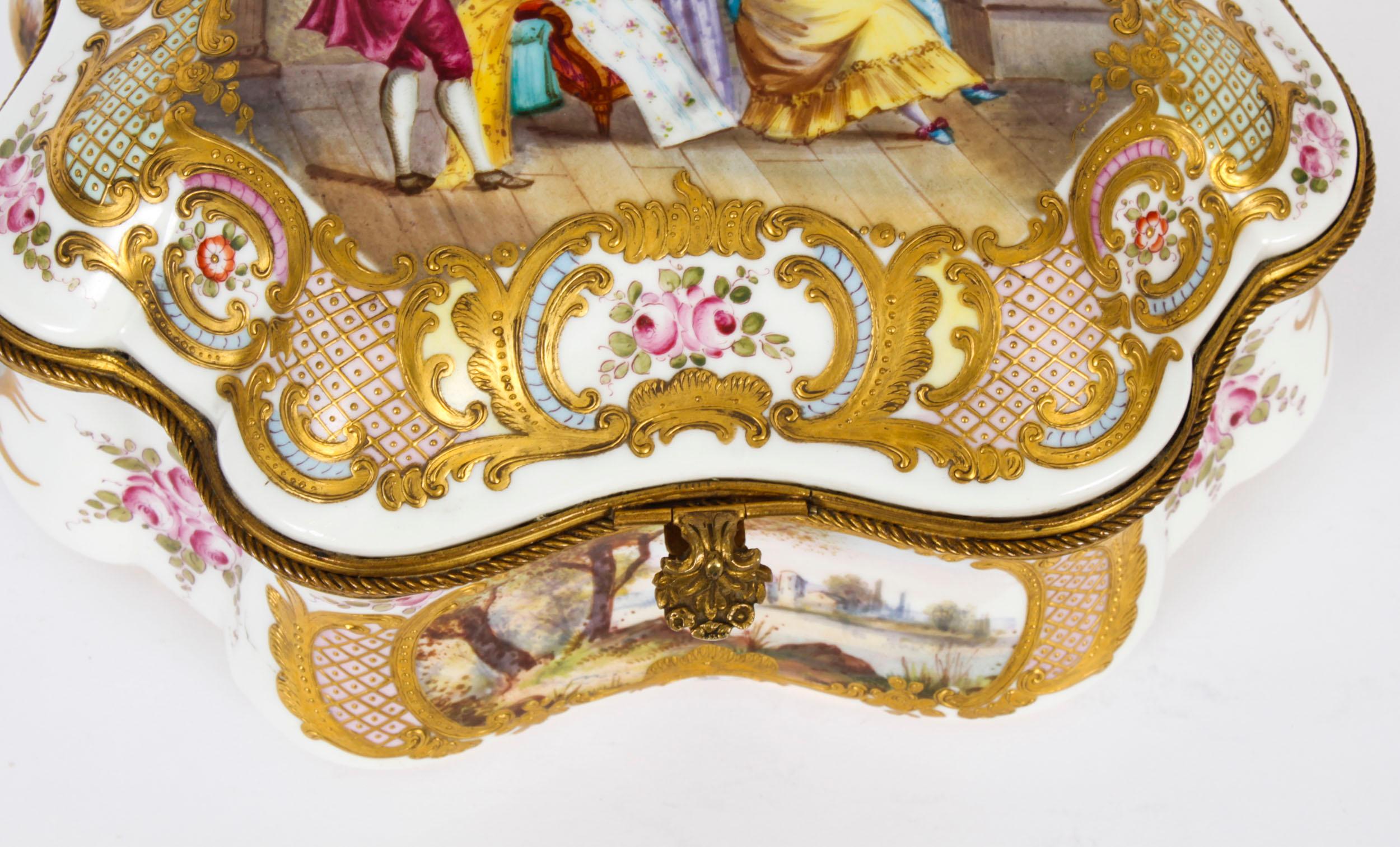 Antique Large French Sevres Porcelain Casket 19th Century 1
