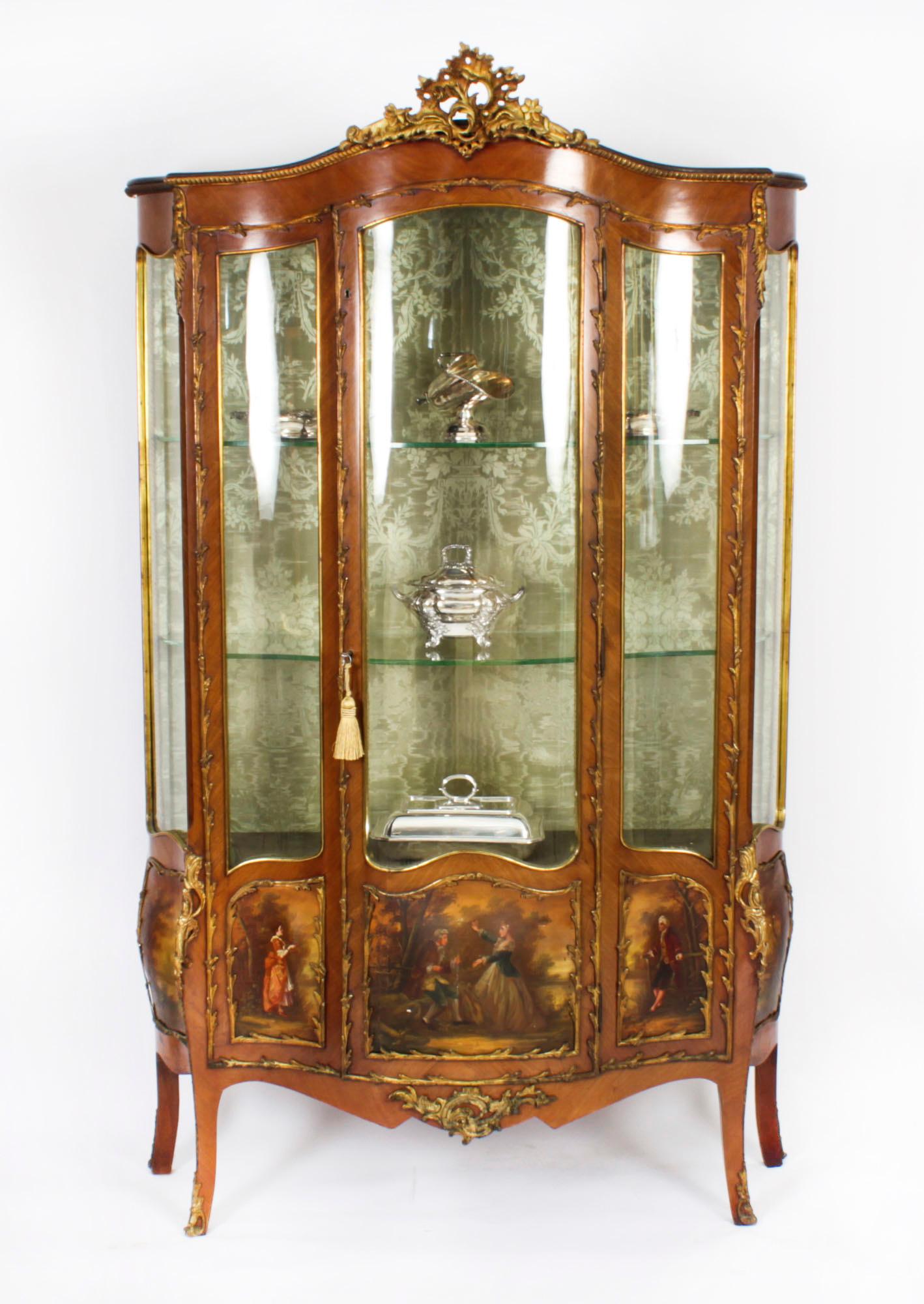 Antique Large French Vernis Martin Display Cabinet C1880 19th Century  In Good Condition For Sale In London, GB
