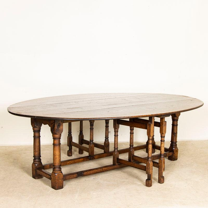 20th Century Antique Large Gate Leg Drop Leaf Dining Table English Wake Table